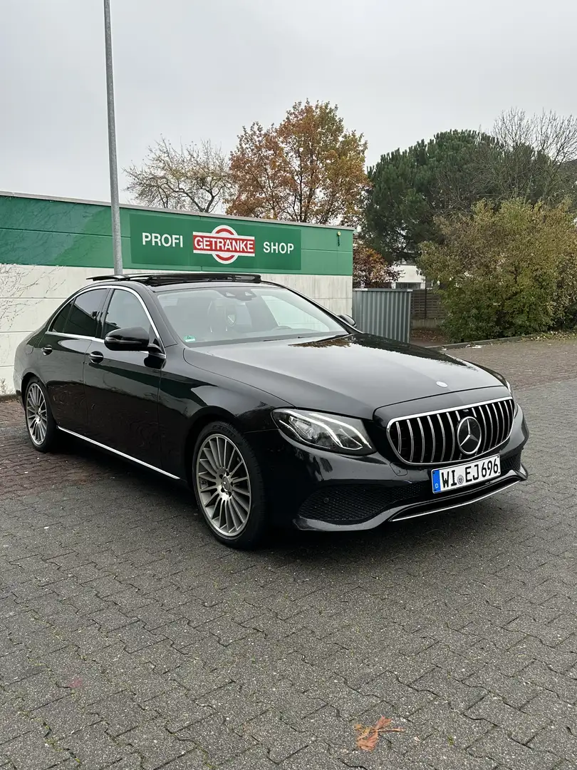 Mercedes-Benz E 220 d 9G-TRONIC Avantgarde Schwarz - 2