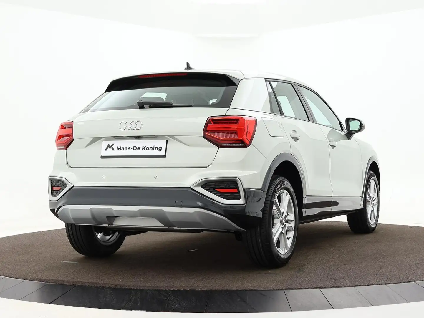 Audi Q2 35 TFSI Advanced edition 150 PK Zilver - 2