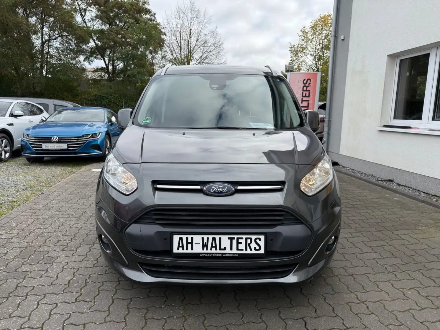 Ford Grand Tourneo Connect Titanium 7Sitze Automatik= Szürke - 2