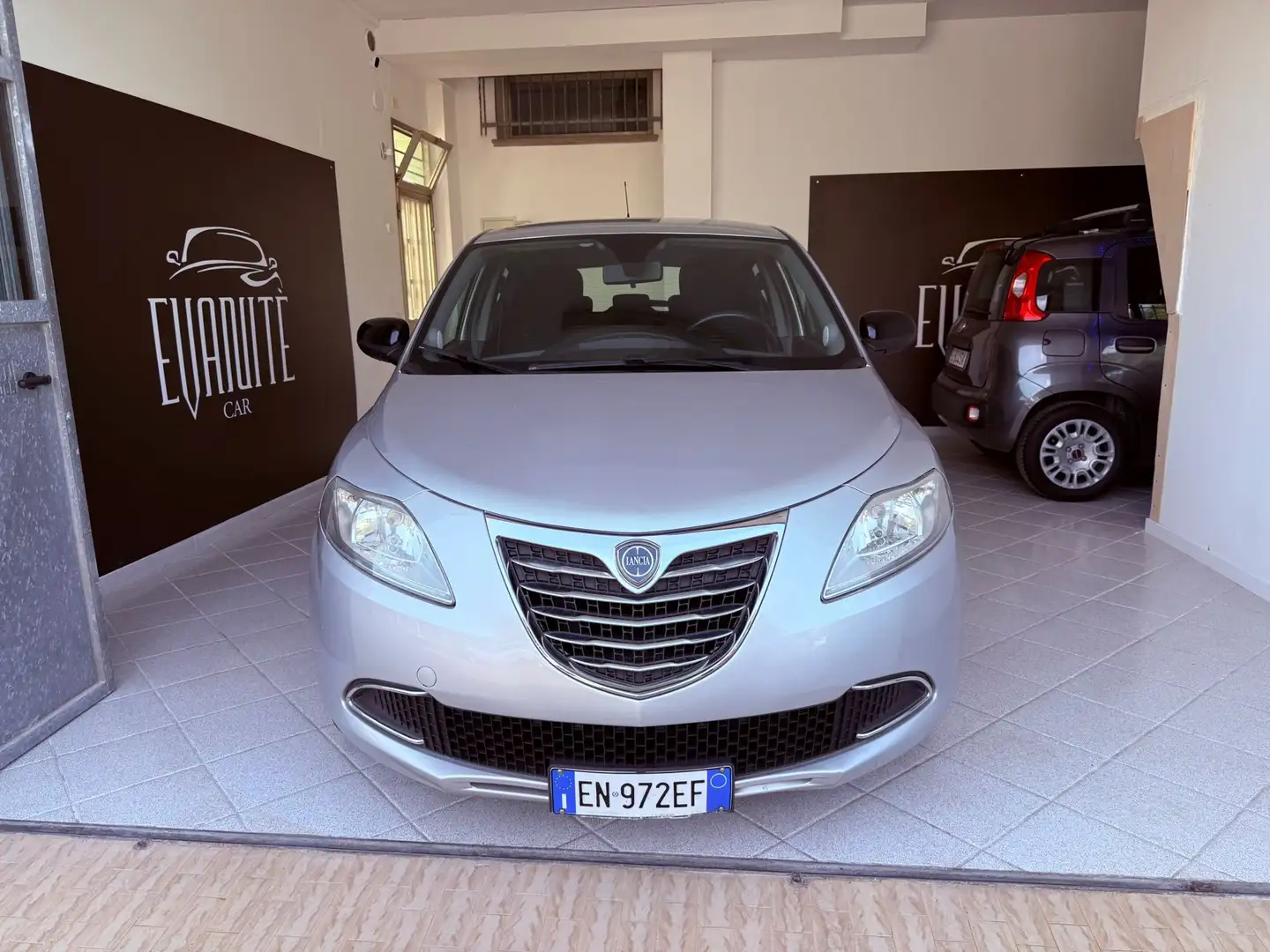 Lancia Ypsilon Ypsilon 1.2 8v Platinum s Argintiu - 2