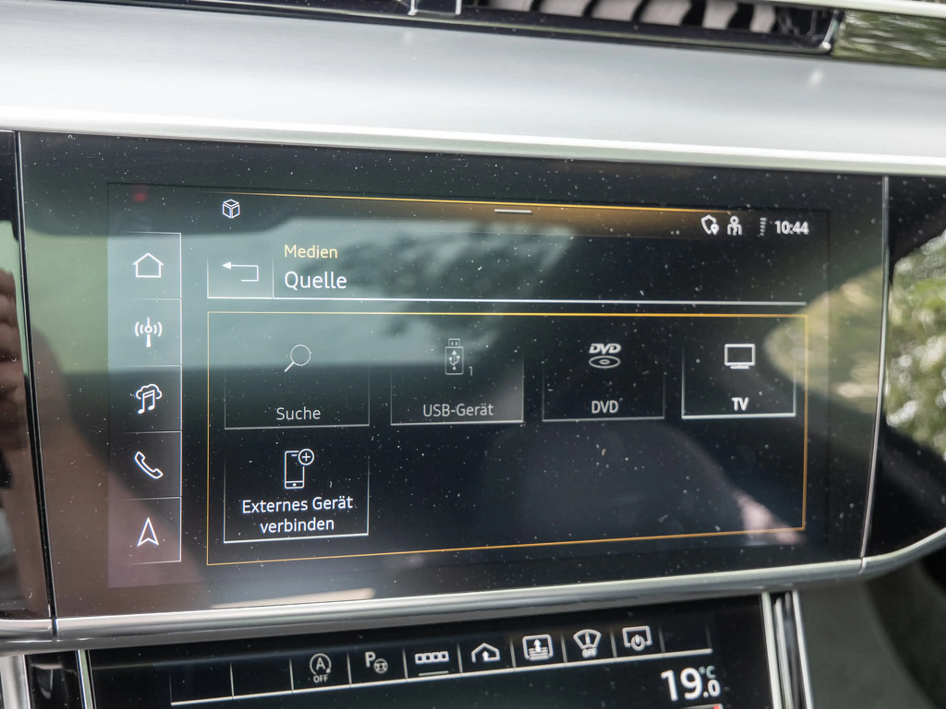 Audi S8 TFSI MATRIX PANO STANDHZ TV B&O — photo 15