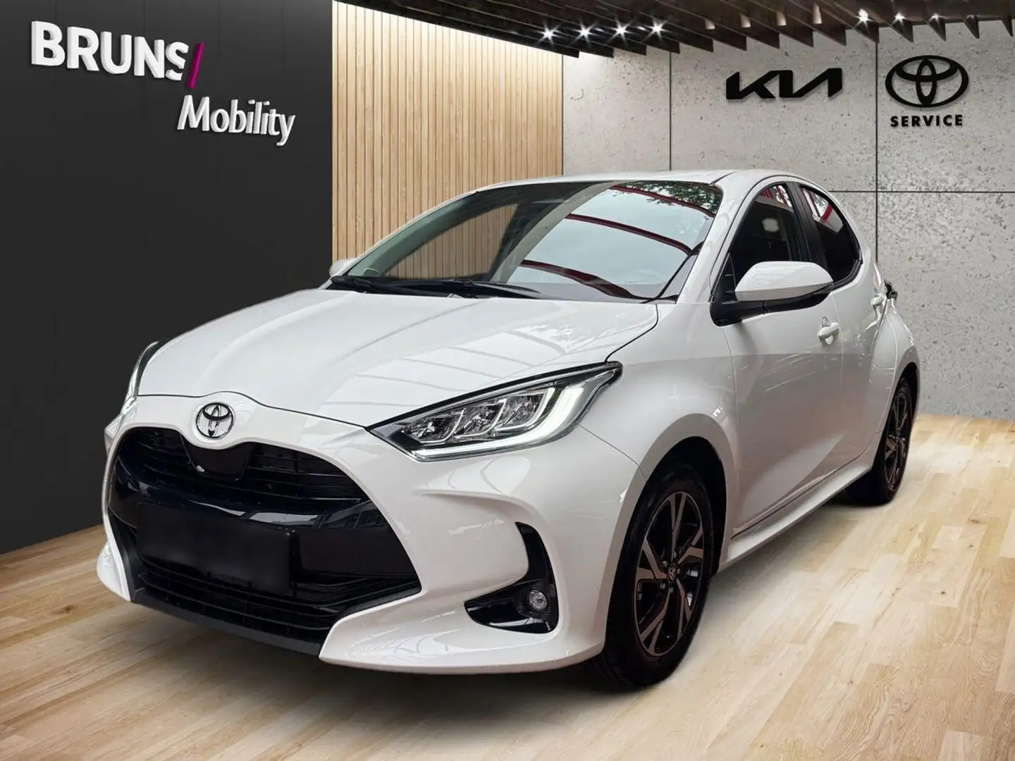 Toyota Yaris 1.5 Hybrid Teamplayer + Comfort-Paket Alb - 2