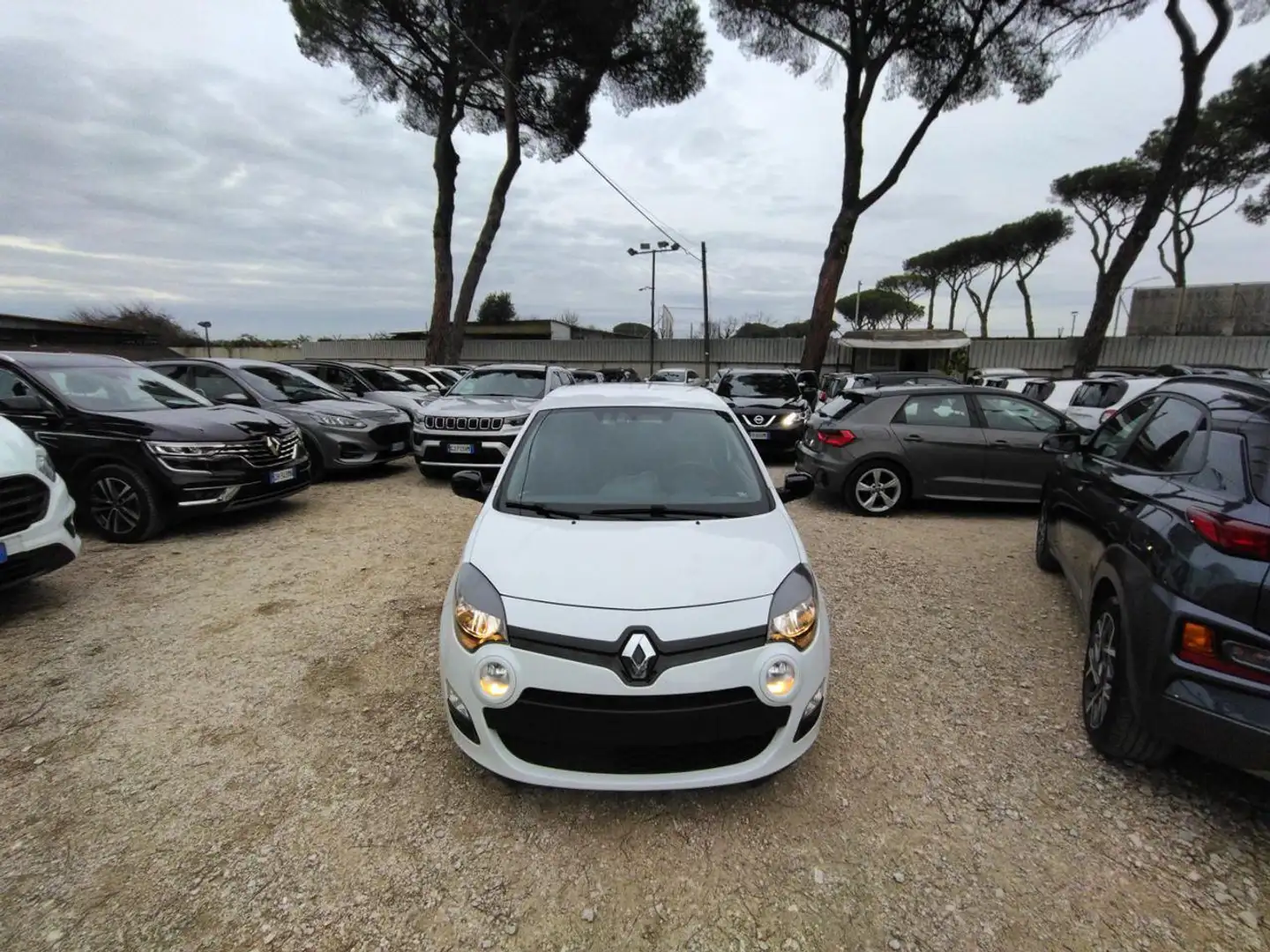 Renault Twingo 1.2cc 75cv BLUETOOTH ISOFIX CLIMA STEREO White - 2