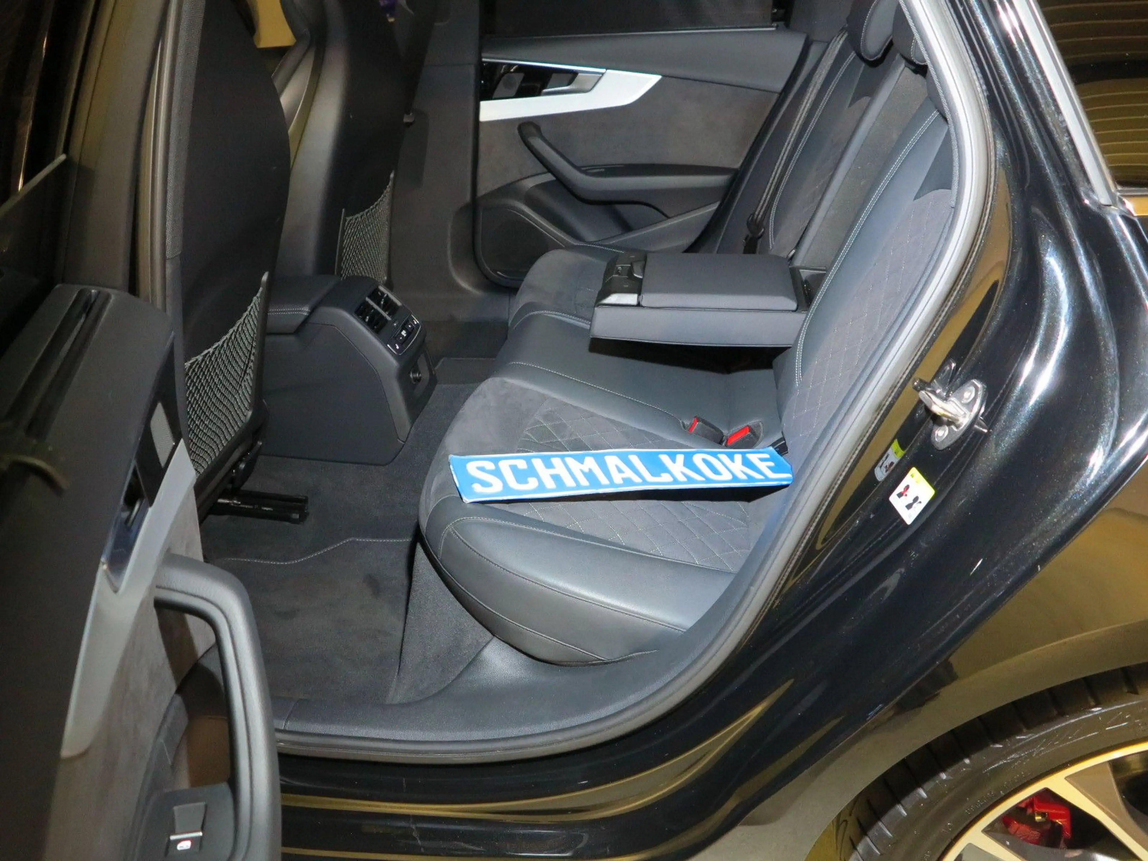 Audi S4 Avant TDI3.0V6 quattro AHK Navi DAB LM19 — photo 5