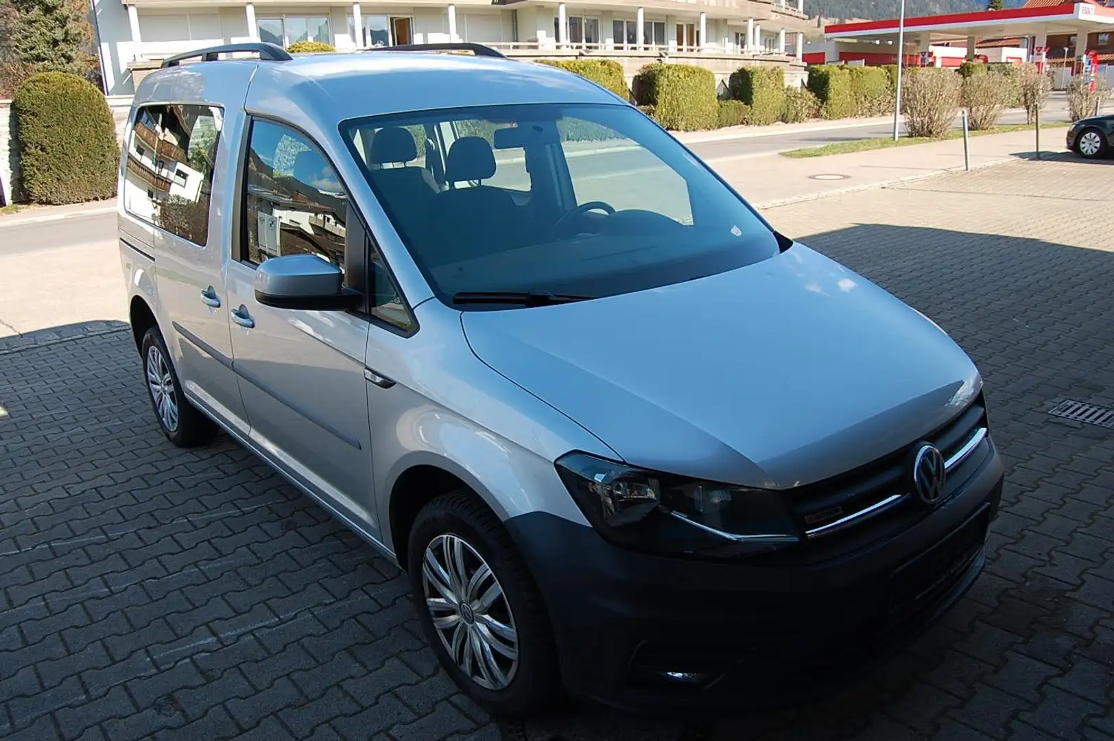 Volkswagen Caddy 2.0 TDI 4Motion Tempomat DAB StHz  Klimaa. Silber - 2