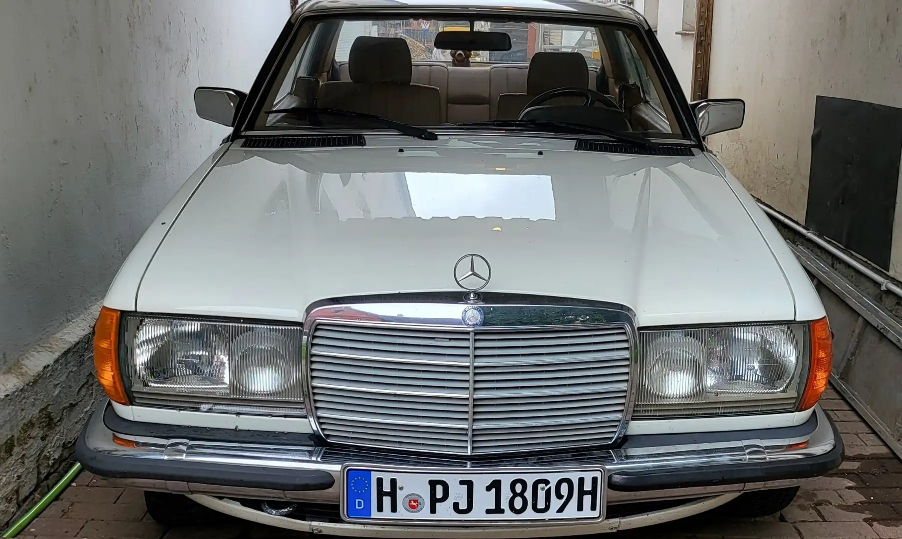 Mercedes-Benz 280 w123 c123 280ce coupe Weiß - 1