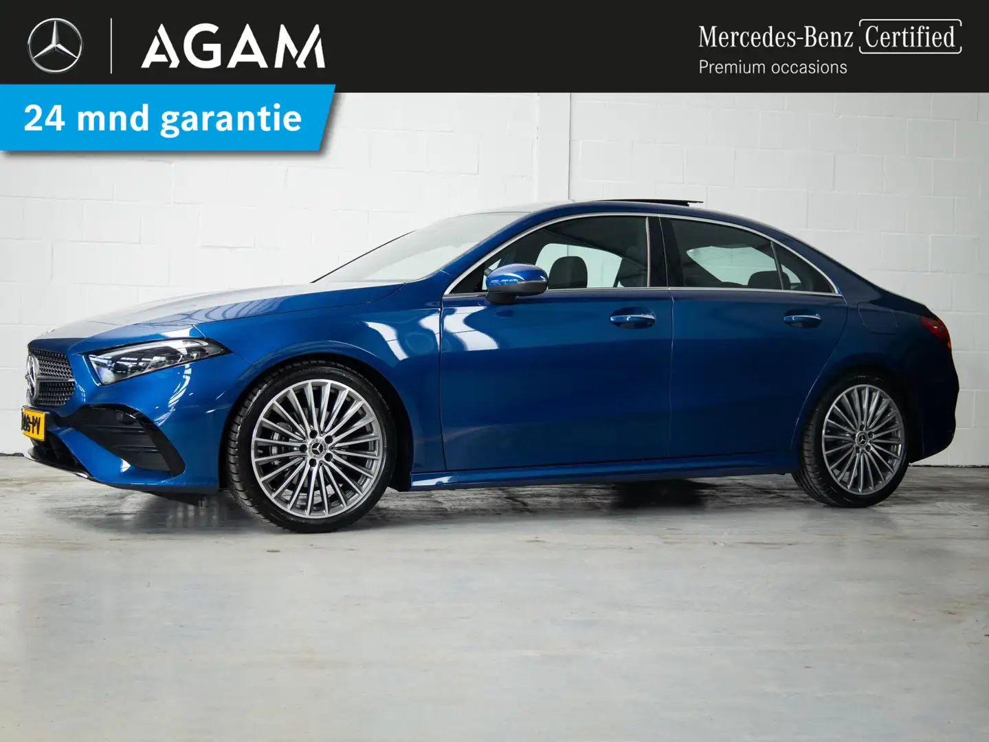 Mercedes-Benz A 180 Limousine AMG Line Mercedes-Benz A-klasse 180 AMG Blauw - 1