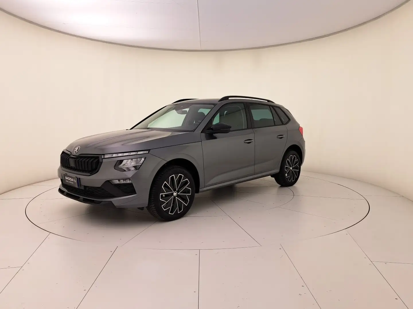 Skoda Kamiq 1.0 tsi black dots 115cv Grigio - 1