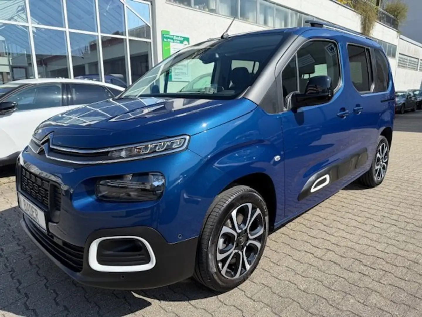 Citroen Berlingo M Shine 130 Puretech AUTOMATIK HUD PDC AHK !! Blau - 1