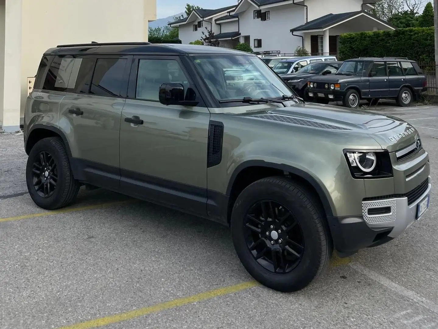 Land Rover Defender 110 2.0 SD4 4X4 200CV AWD AUTO S TETTO PANORAM. Verde - 1