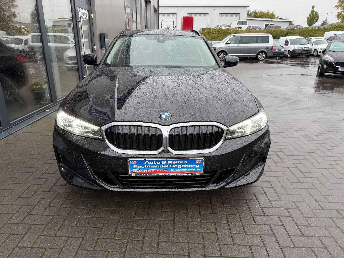 BMW 320 d Touring AUTOMATIK*LEDER*LED*FACELIFT*WIDE Noir - 2