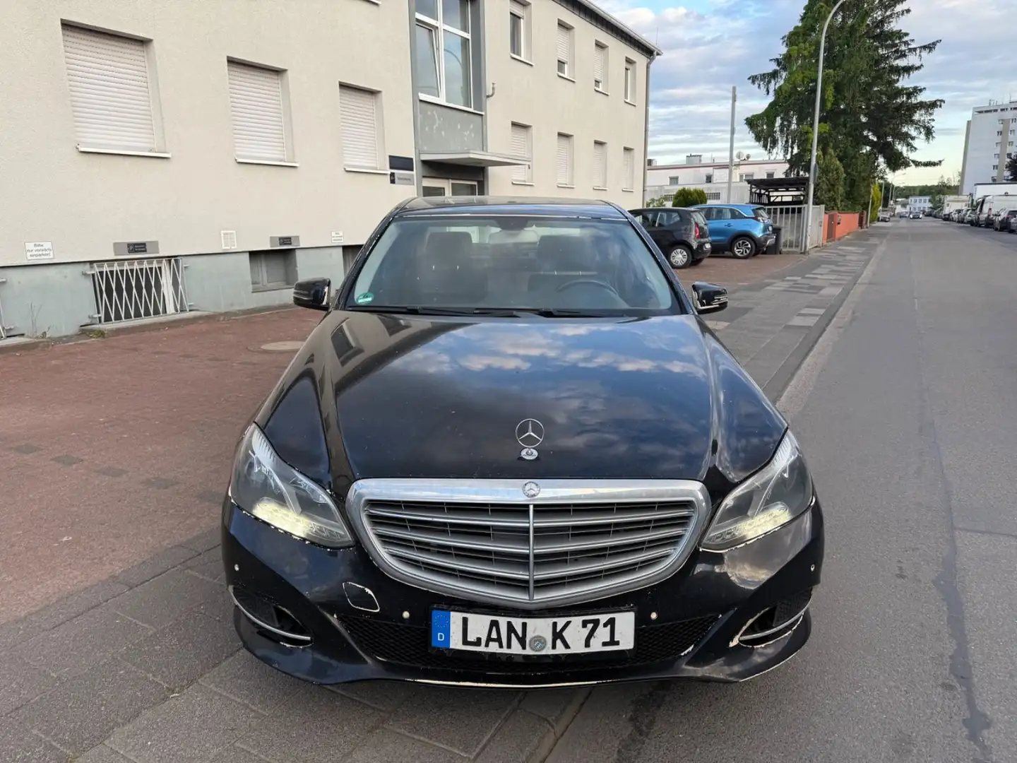 Mercedes-Benz E 200 BlueTEC AUTOMATIK EX TAXI KUNDENAUFTRAG Noir - 2