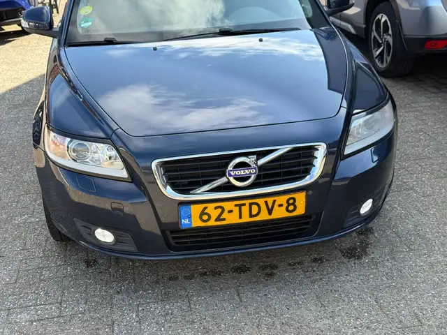 Volvo V50 view 8