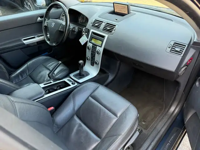 Volvo V50 view 6
