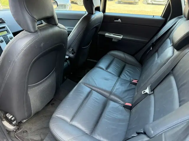 Volvo V50 view 9