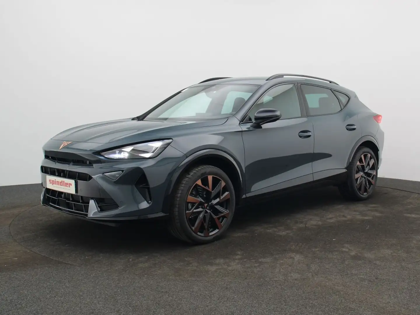 CUPRA Formentor 1.5 eTSI DSG / Matrix, ACC, Navi, RFK Blau - 2