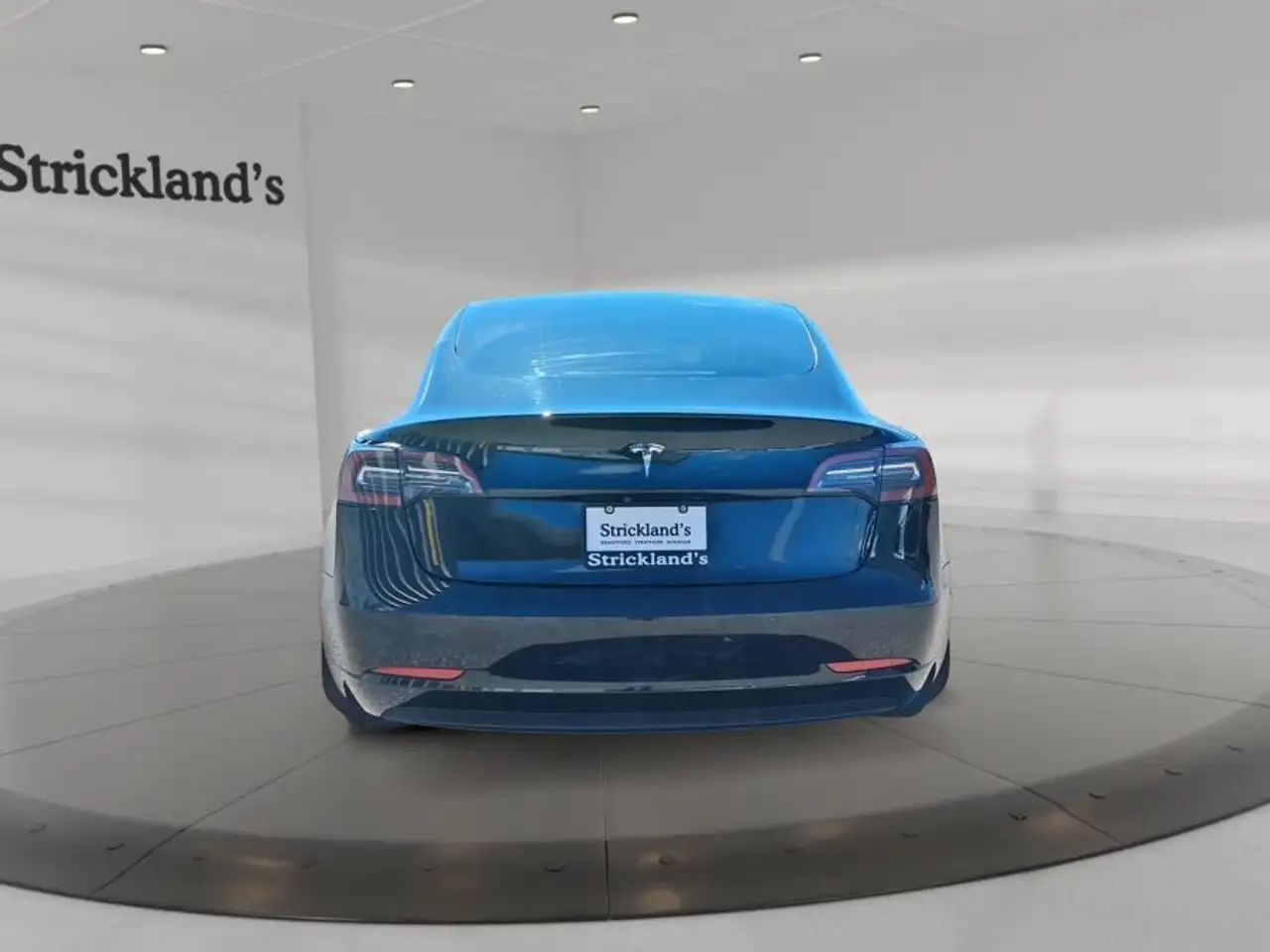 Tesla Model 3 снимка Tesla Model 3