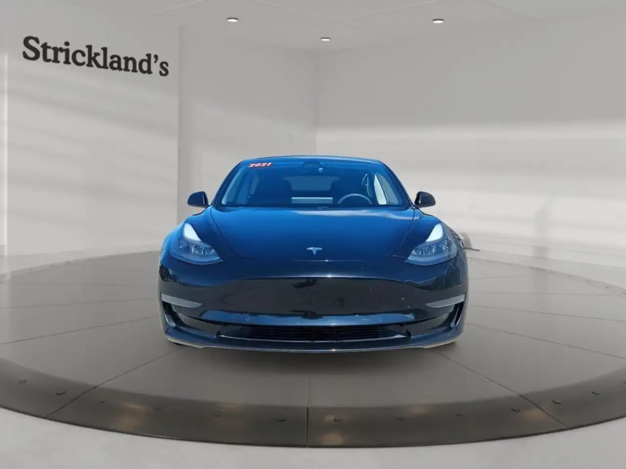 Tesla Model 3 снимка Tesla Model 3