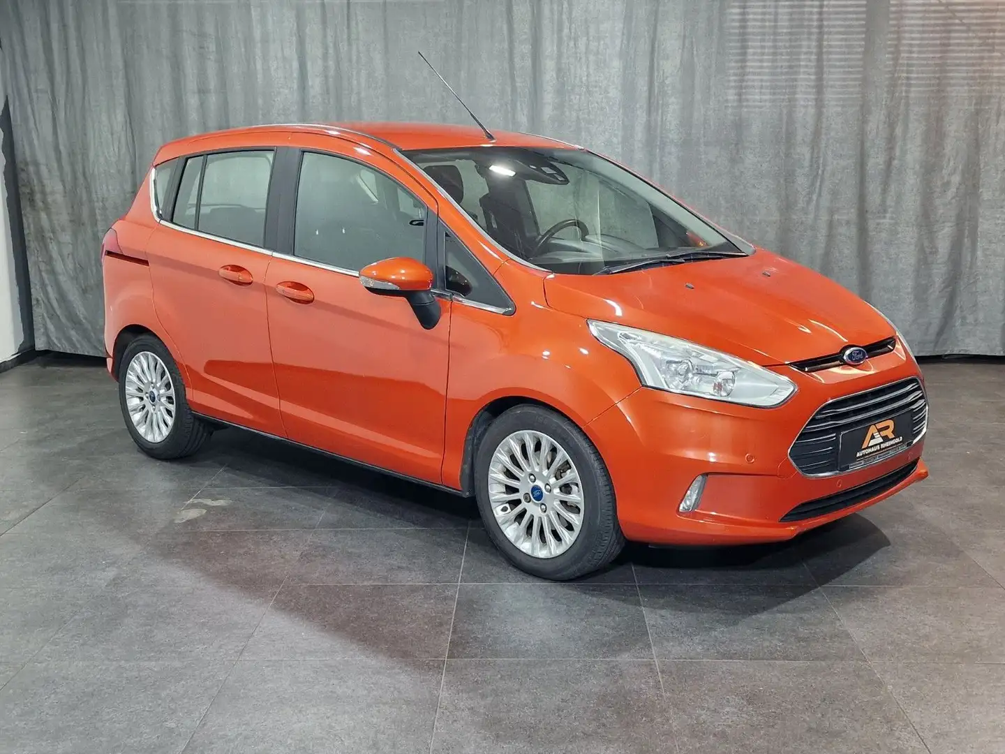 Ford B-Max B-MAX Titanium Behindertengerecht Rot - 2