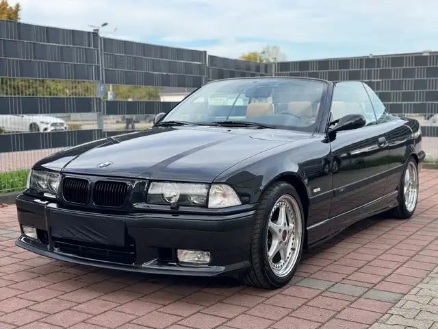 BMW 328 i Cabrio Sport Edition. E36 Automatik. LEDER/PDC/KLIMA