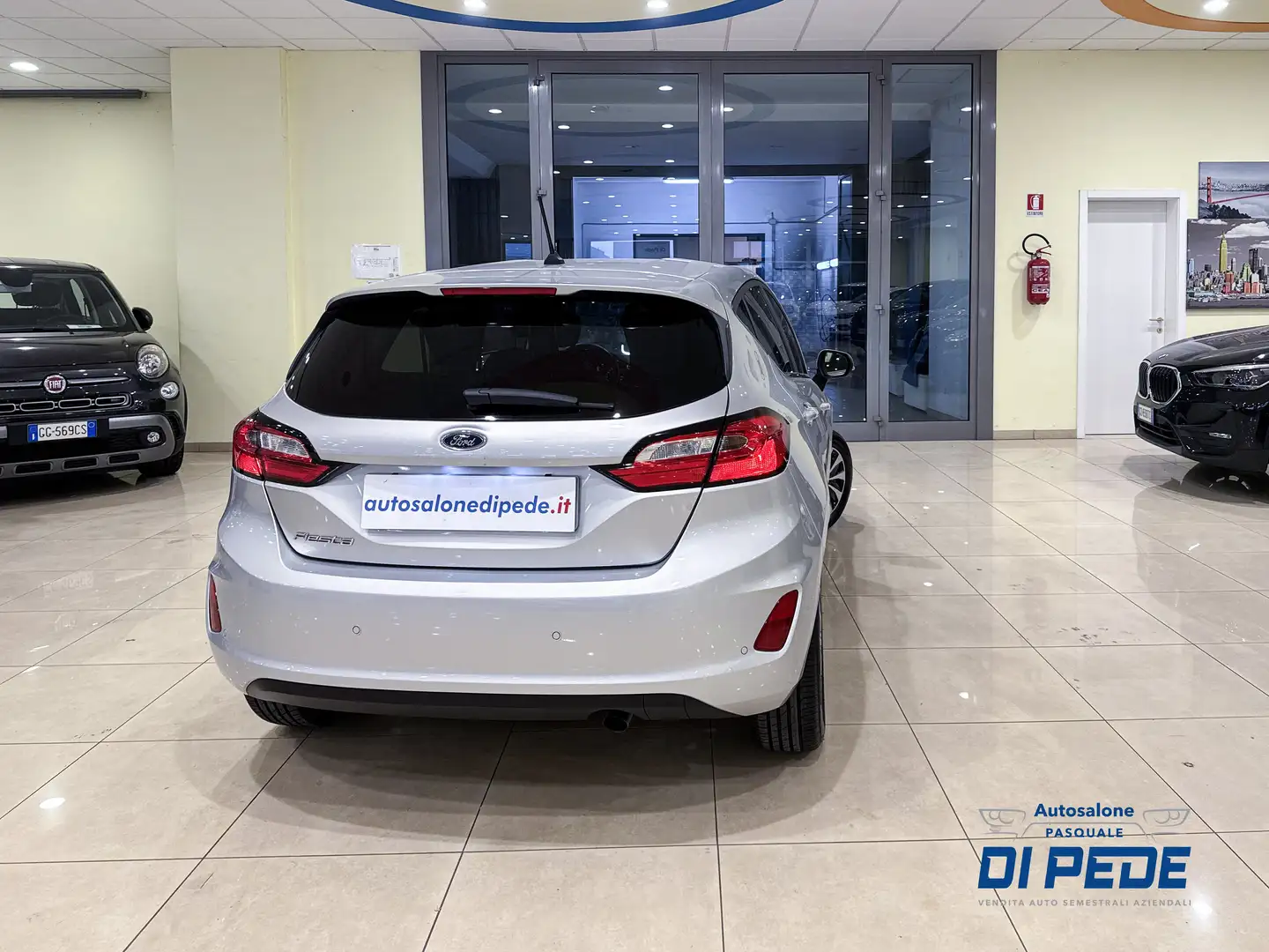 Ford Fiesta Fiesta VII 2022 5p 5p 1.1 Titanium 75cv Argento - 2