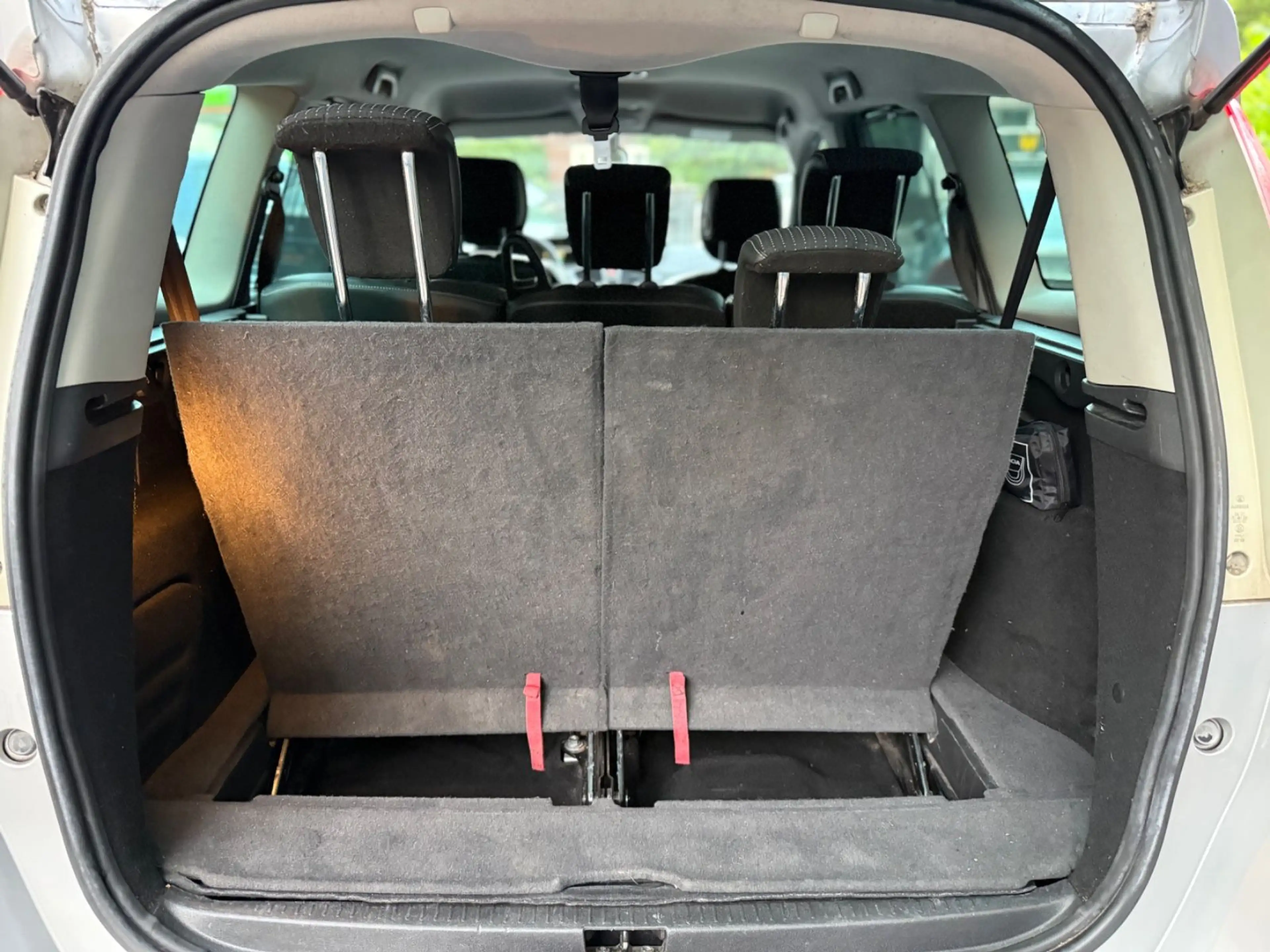 Renault Scenic III Grand Dynamique Automatik 7Sitze — photo 9