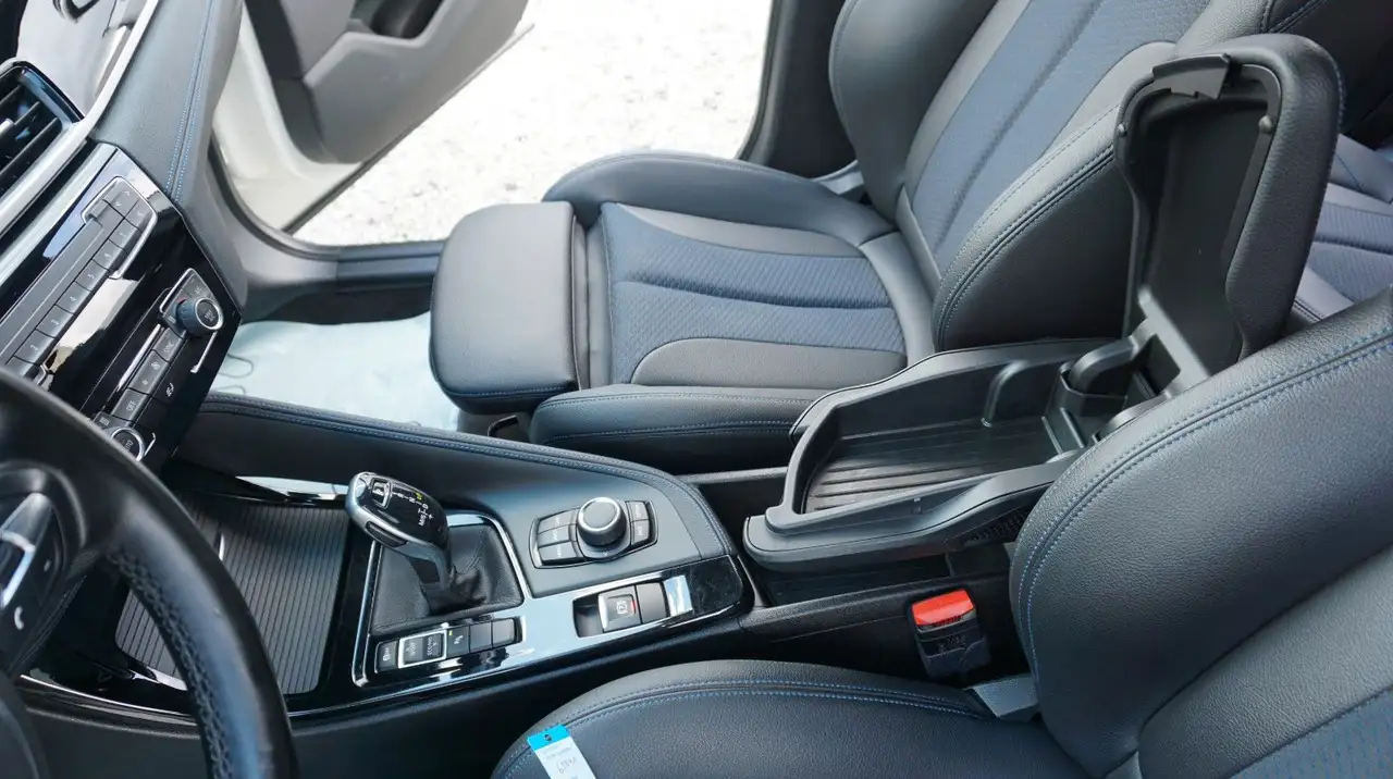 BMW X1 sDrive 20 i M Sport,LED,Kamera,AHK, 8 fach be, миниатюра 10