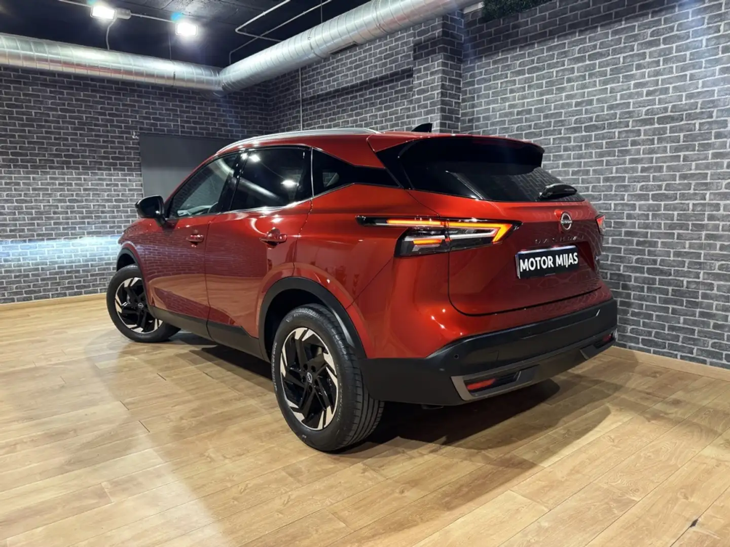 Nissan Qashqai E-POWER GEN3 N-Connecta 4x2 140kW Naranja - 2