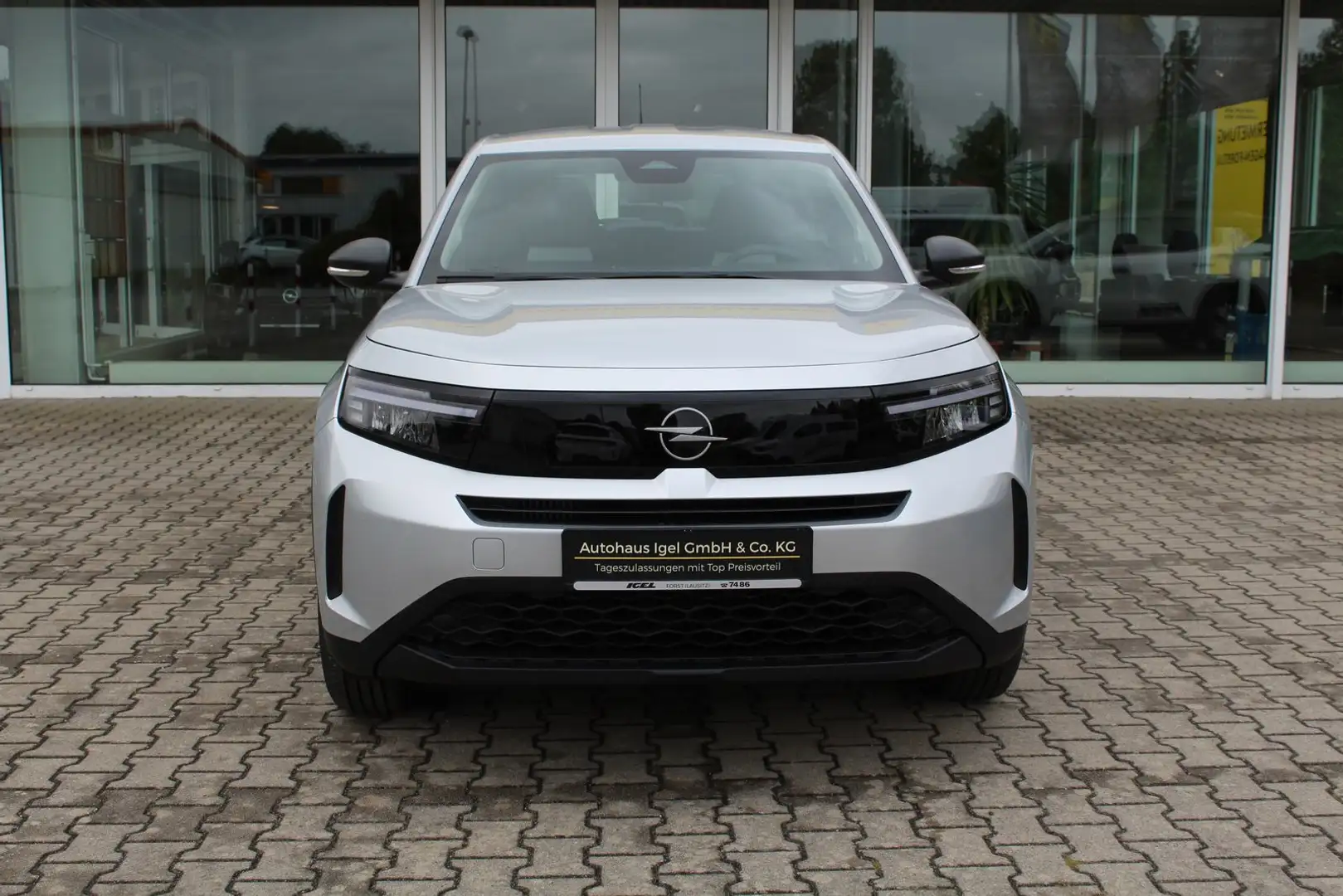 Opel Frontera Sitz-/Lenkradheizung, Rückfahrkamera, LED, NAVI Zilver - 2