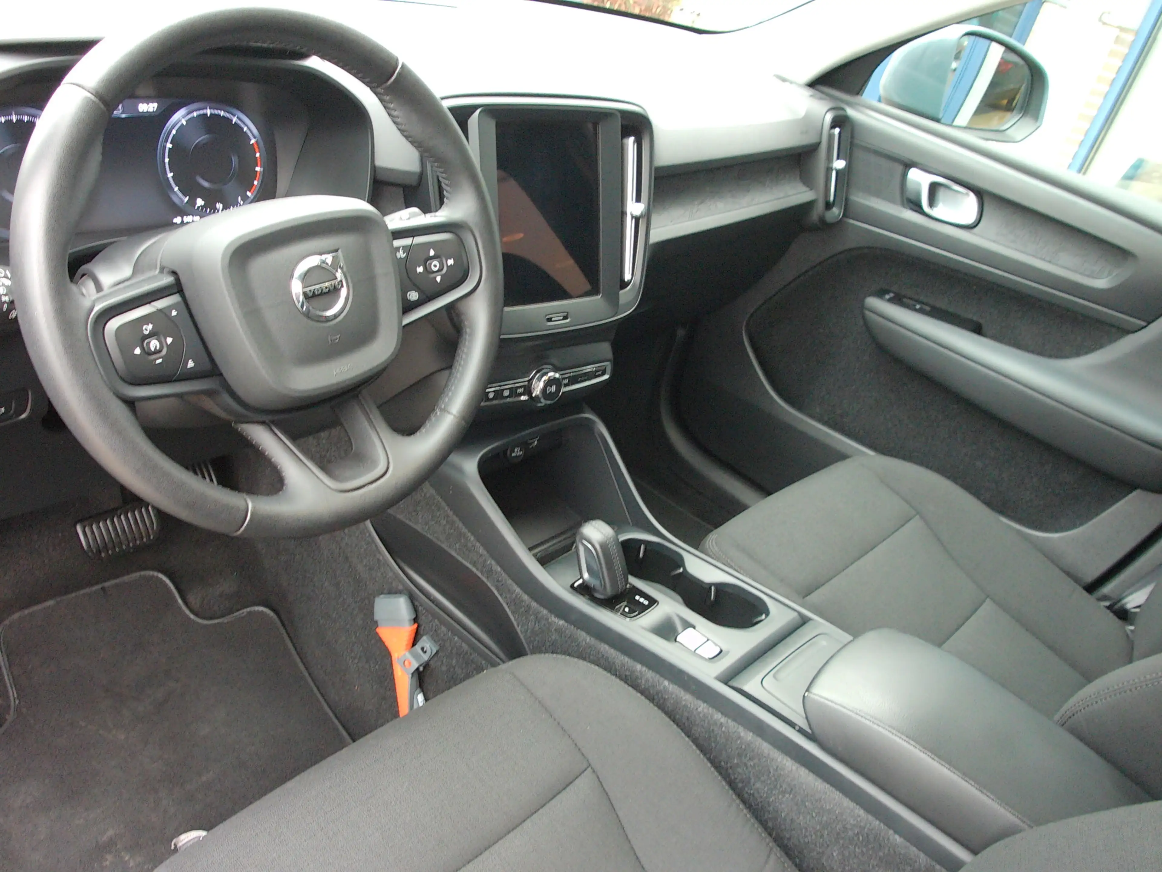 Volvo XC40 1.5 T2 Momentum Core, Trekhaak / Camera + Sensoren — photo 4