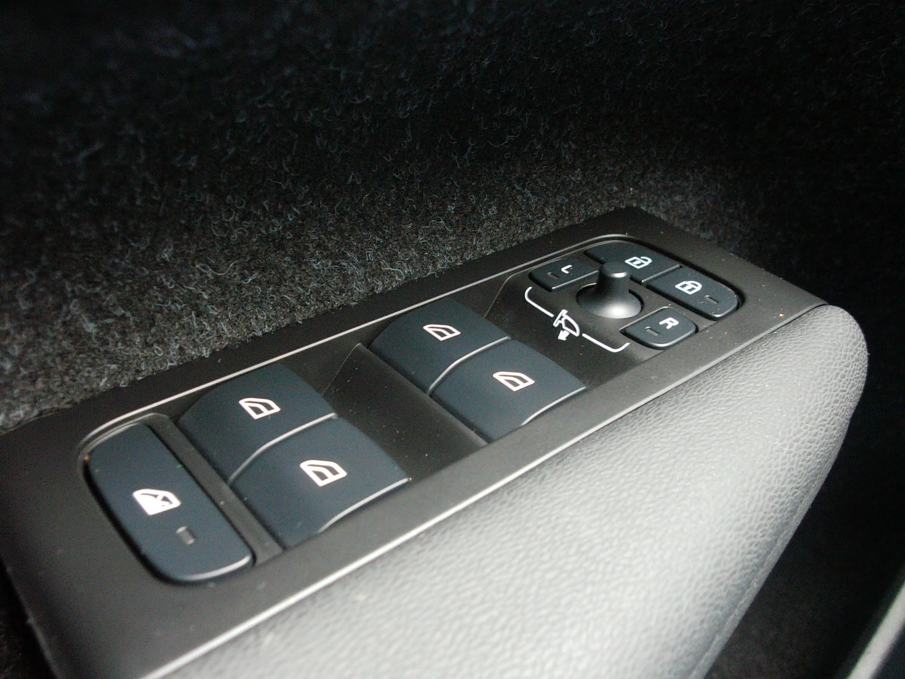Volvo XC40 1.5 T2 Momentum Core, Trekhaak / Camera + Sensoren — photo 8