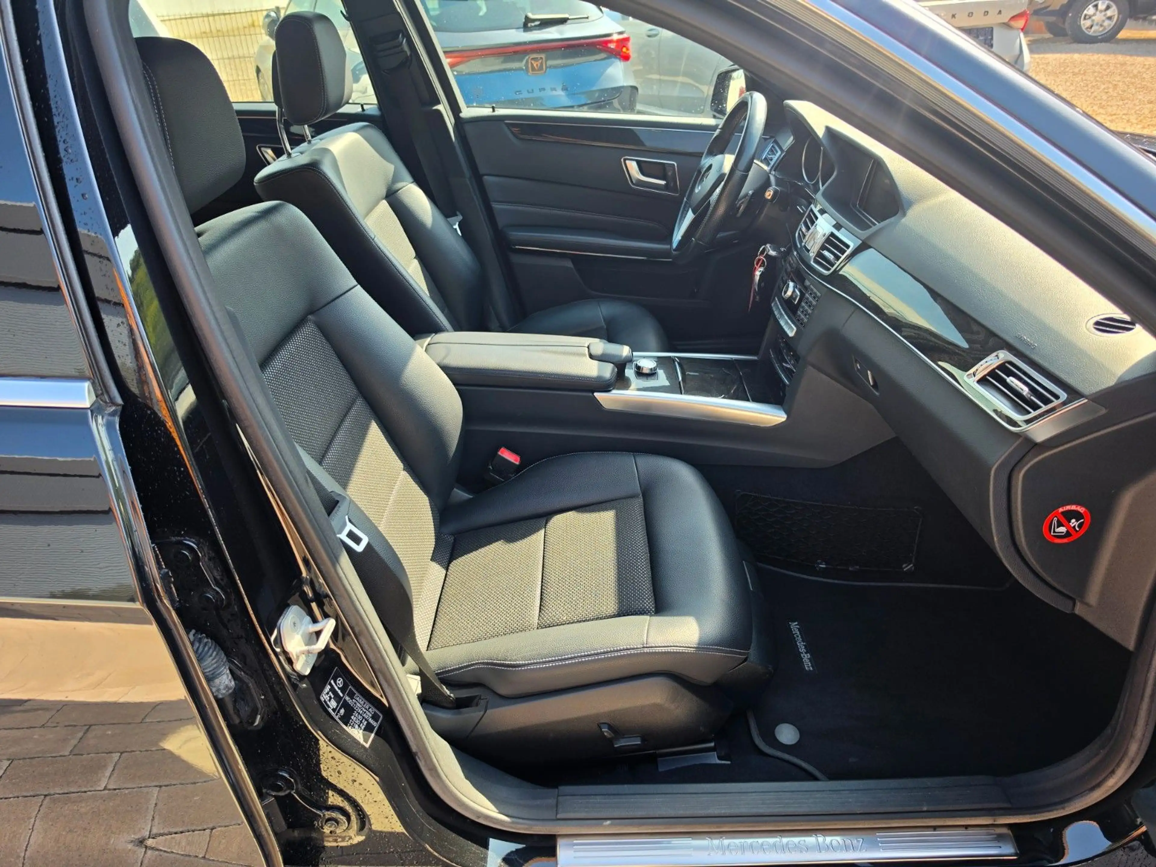 Mercedes-Benz E 350 E T-Modell E 350 BlueTec 4Matic — photo 10