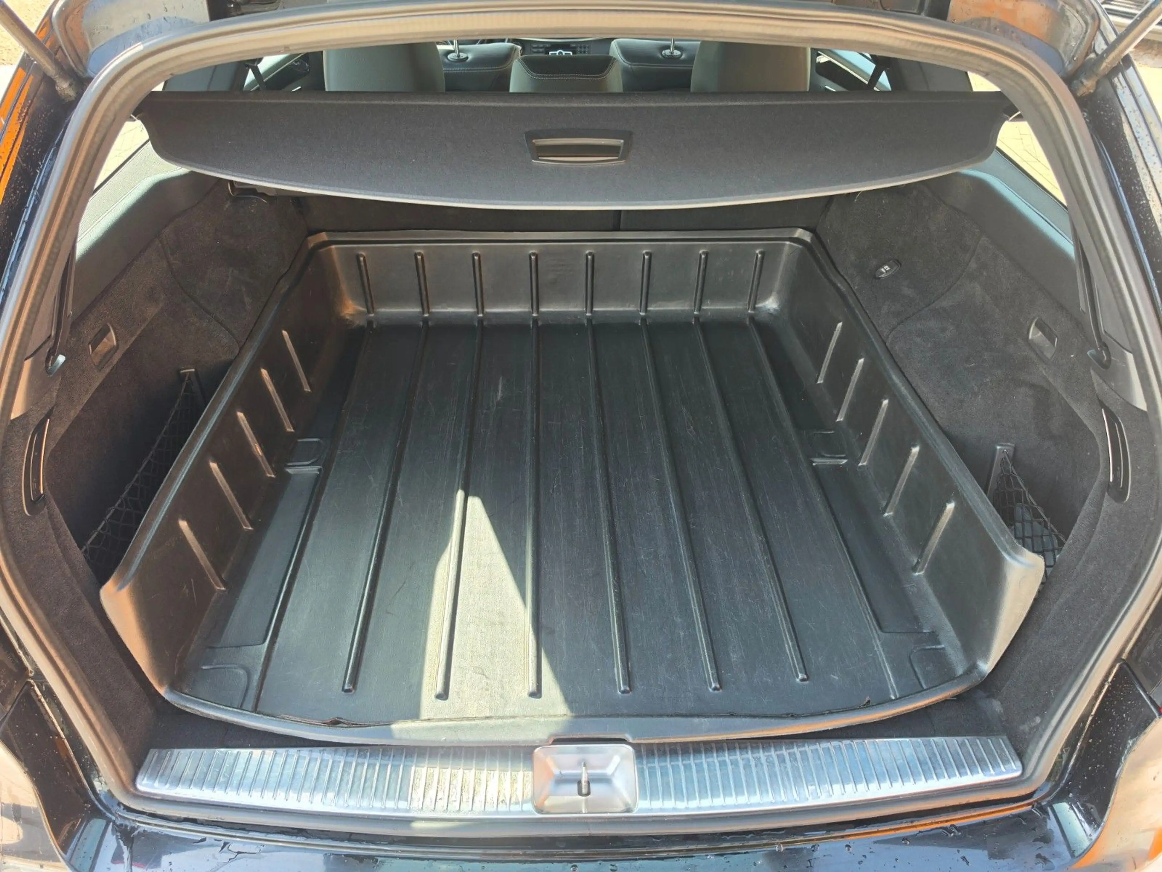 Mercedes-Benz E 350 E T-Modell E 350 BlueTec 4Matic — photo 12