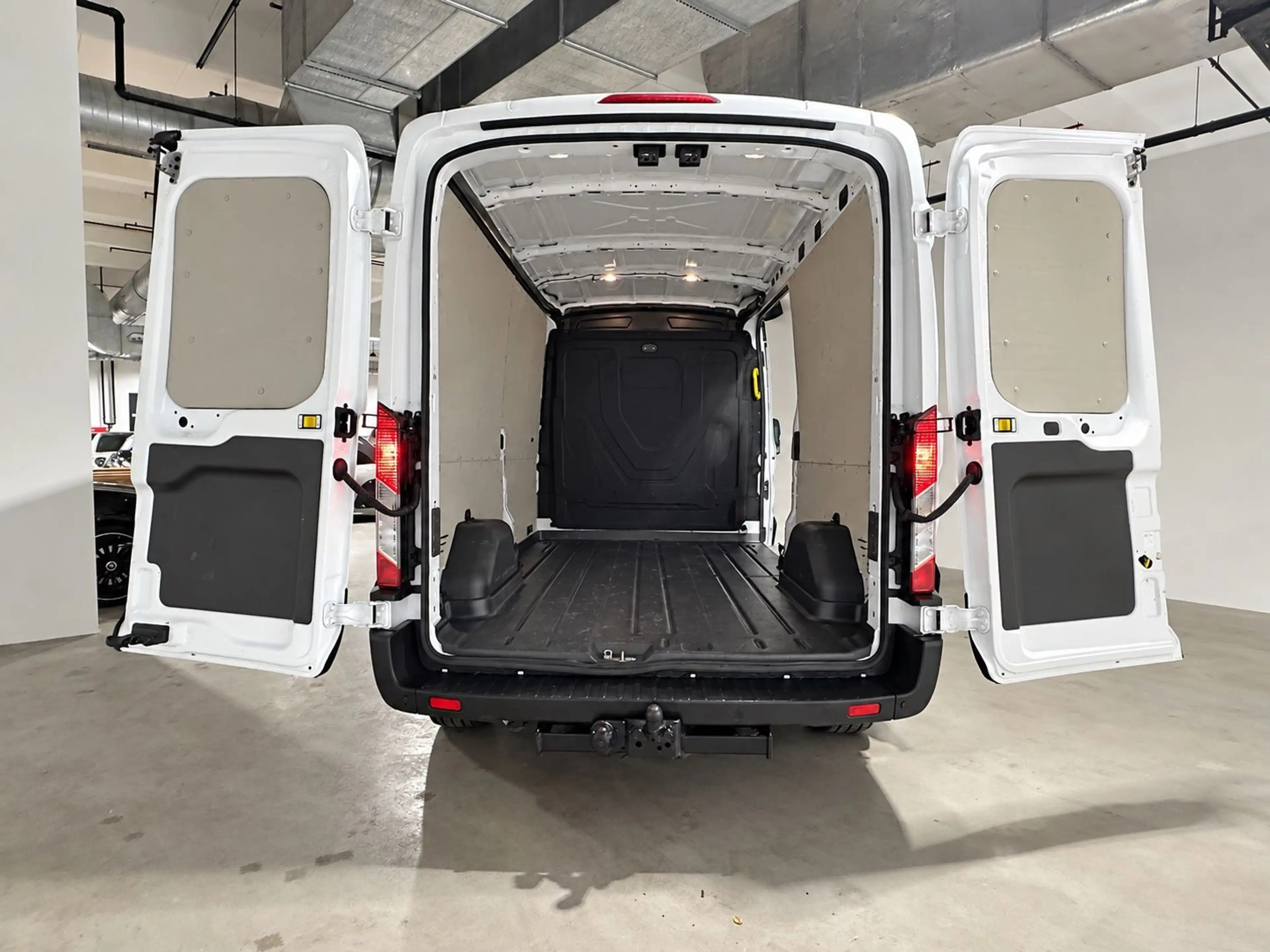 Ford Transit Kasten 350 L3H2 Trend *Tempo,Klima,PDC* — photo 9