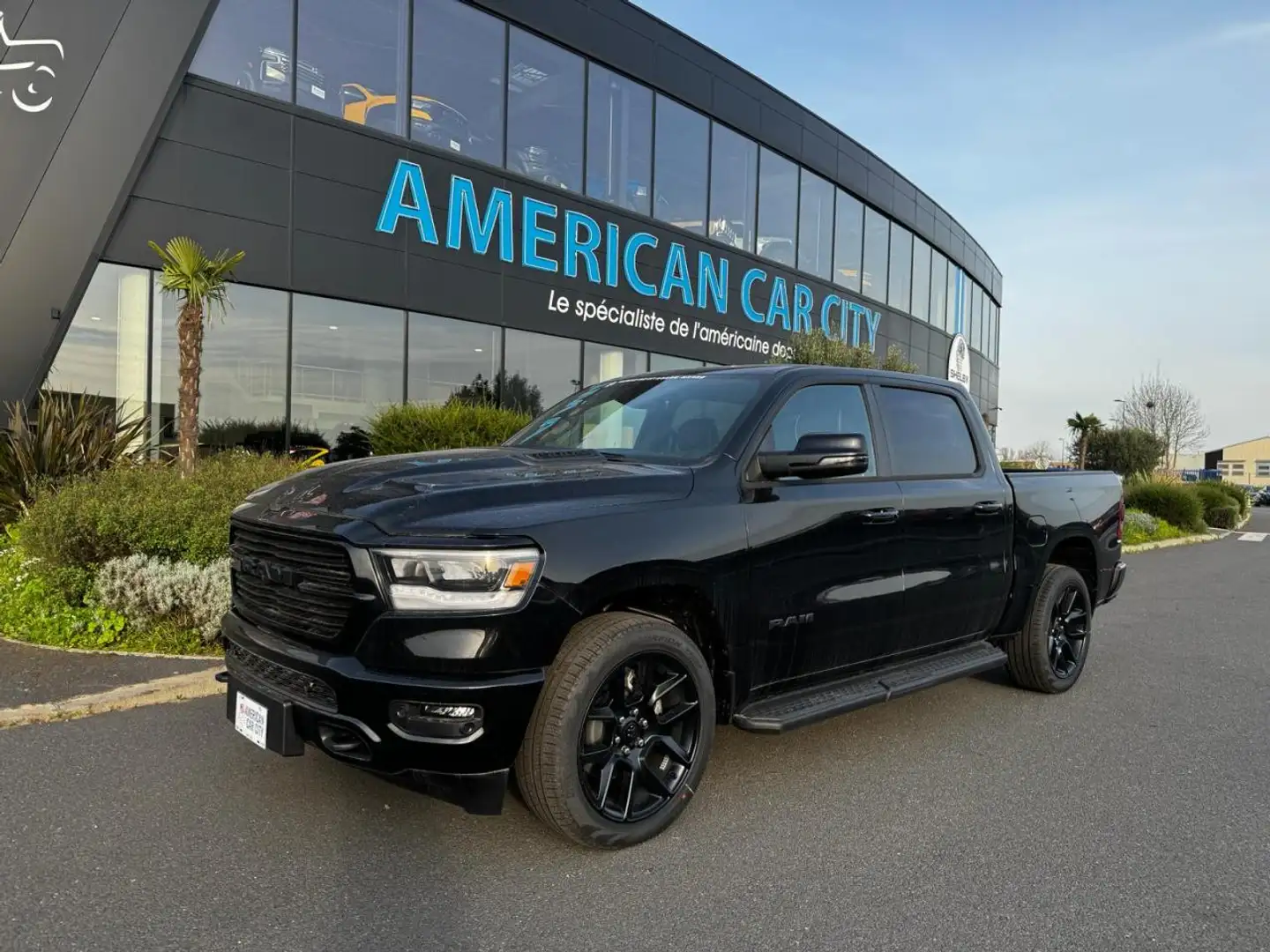 Dodge RAM 1500 CREW LARAMIE SPORT NIGHT EDITION Noir - 1