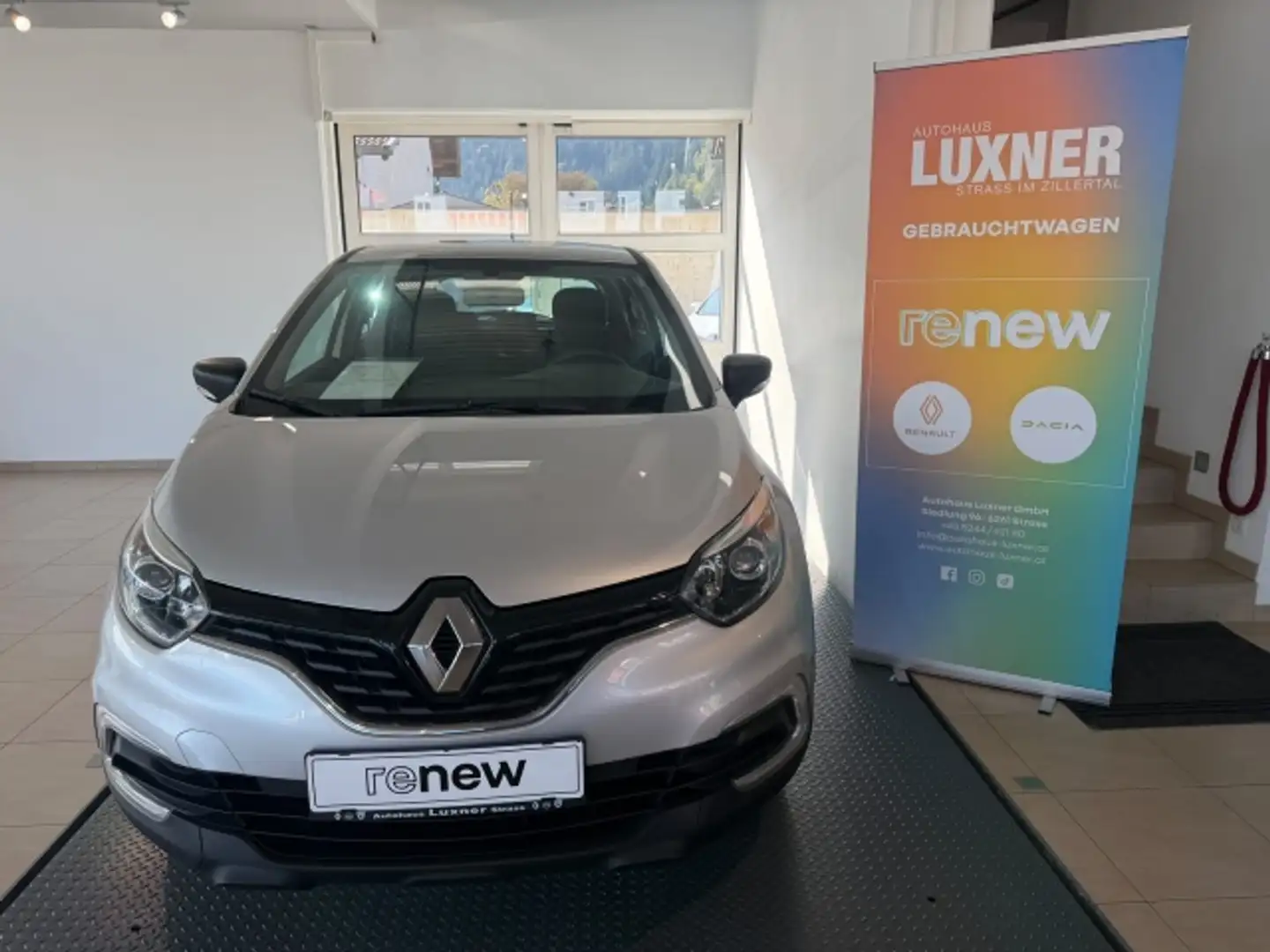 Renault Captur Captur Life TCE90 Grau - 2