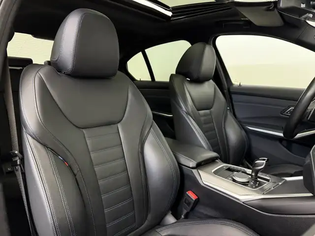 BMW 330 view 15