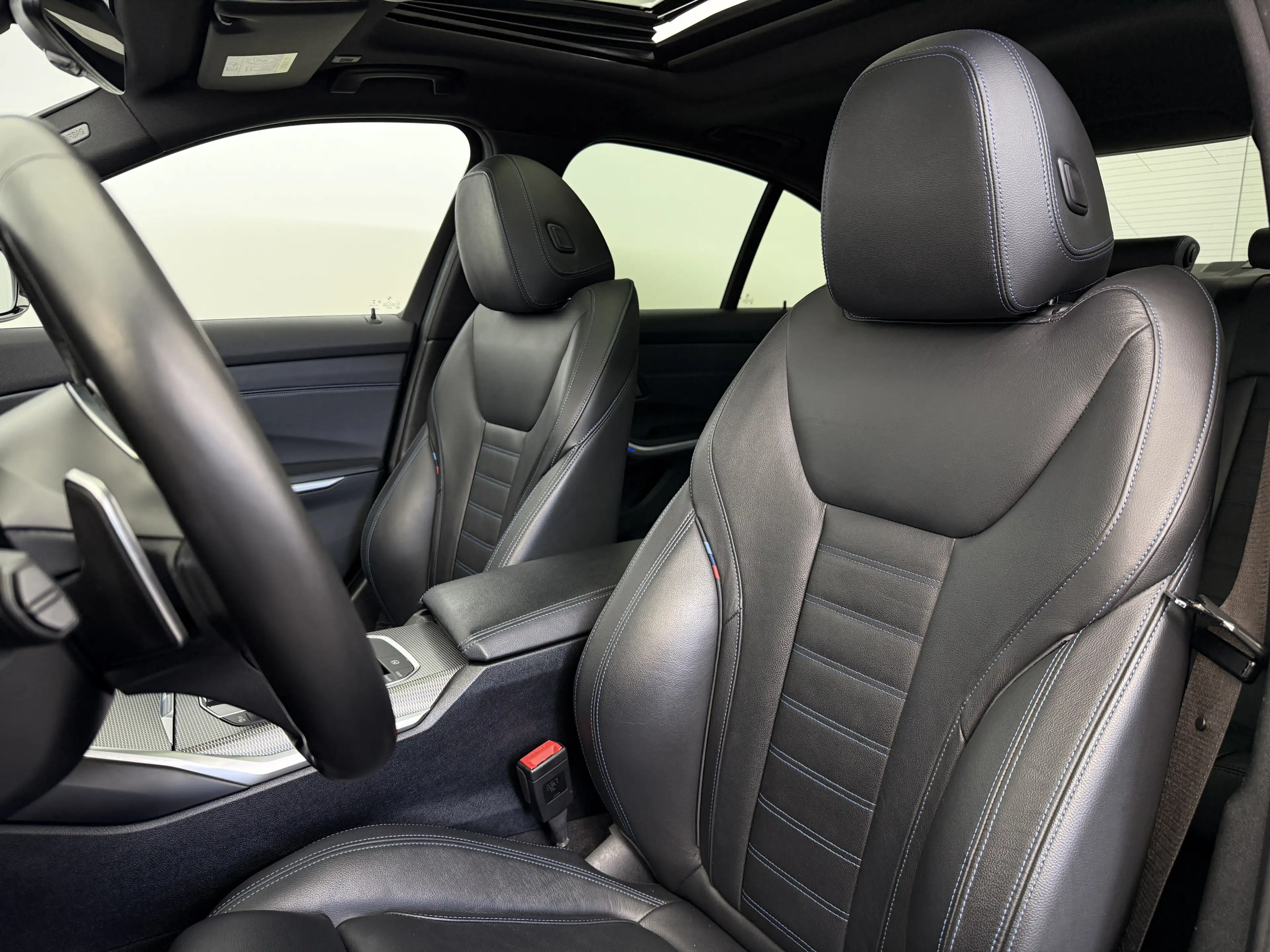 BMW 330 d M Sport|HiFi|Pano|ACC|HUD|Laser|Carplay| — photo 7