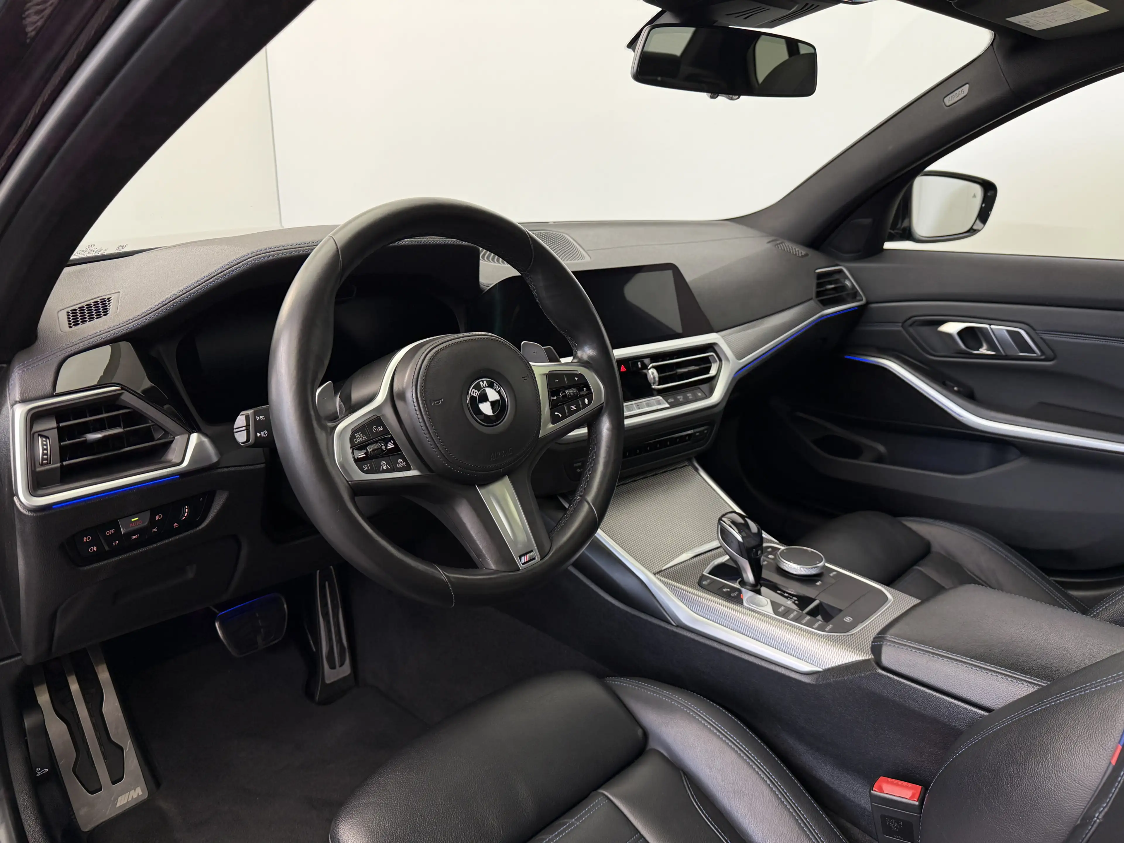 BMW 330 d M Sport|HiFi|Pano|ACC|HUD|Laser|Carplay| — photo 9