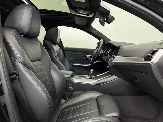 BMW 330 view 14