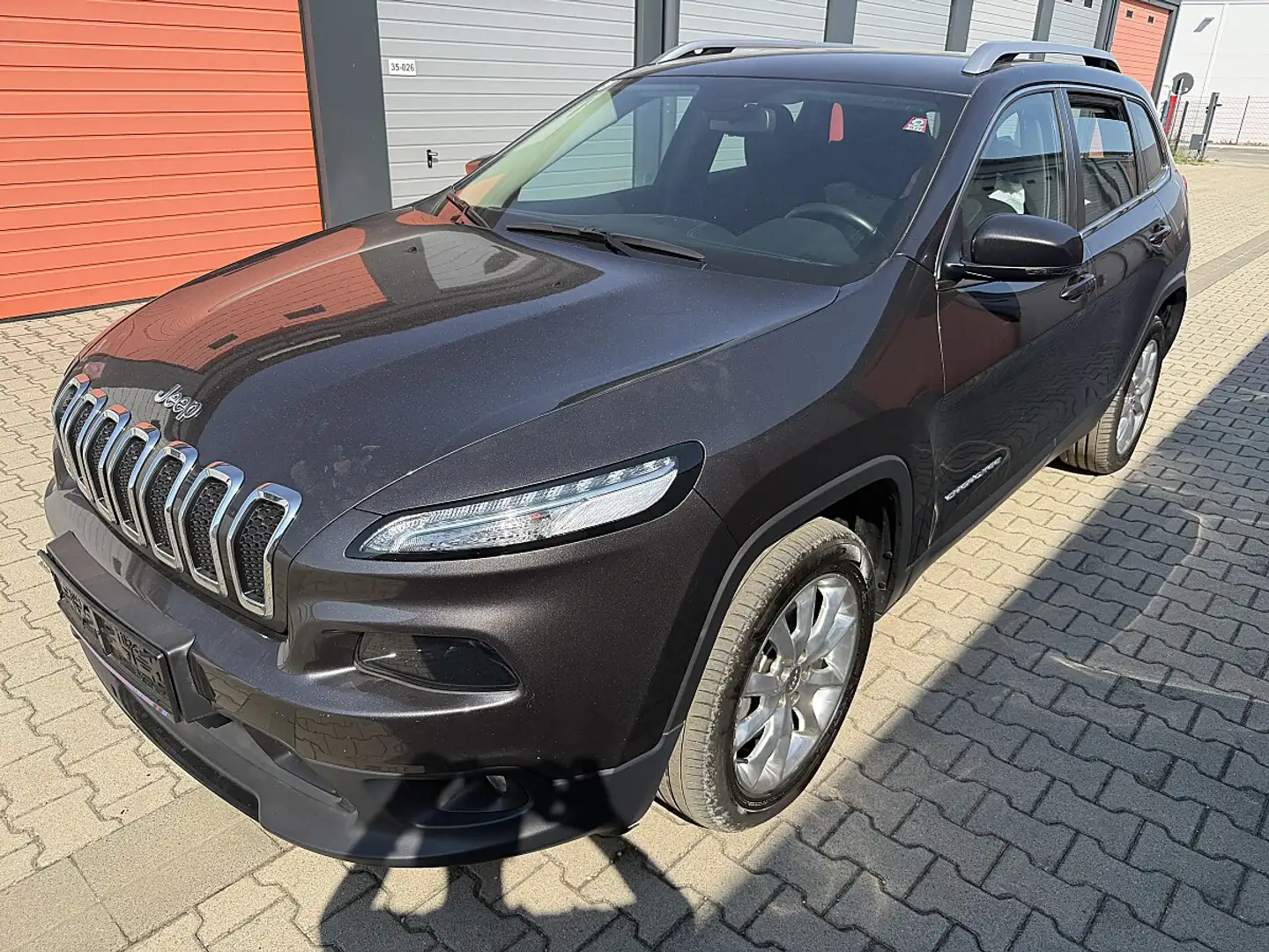 Jeep Cherokee 2,0 MultiJet II AWD Limited Grau - 1