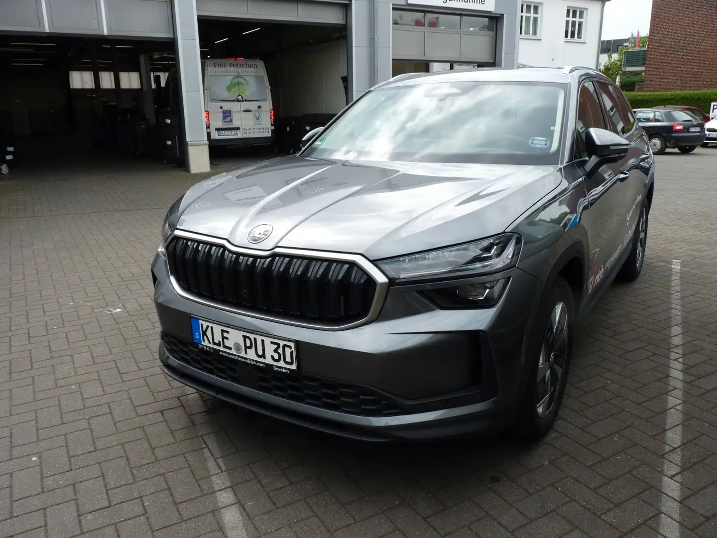 Skoda Kodiaq 2.0 TDI 110kW Selection Grau - 1