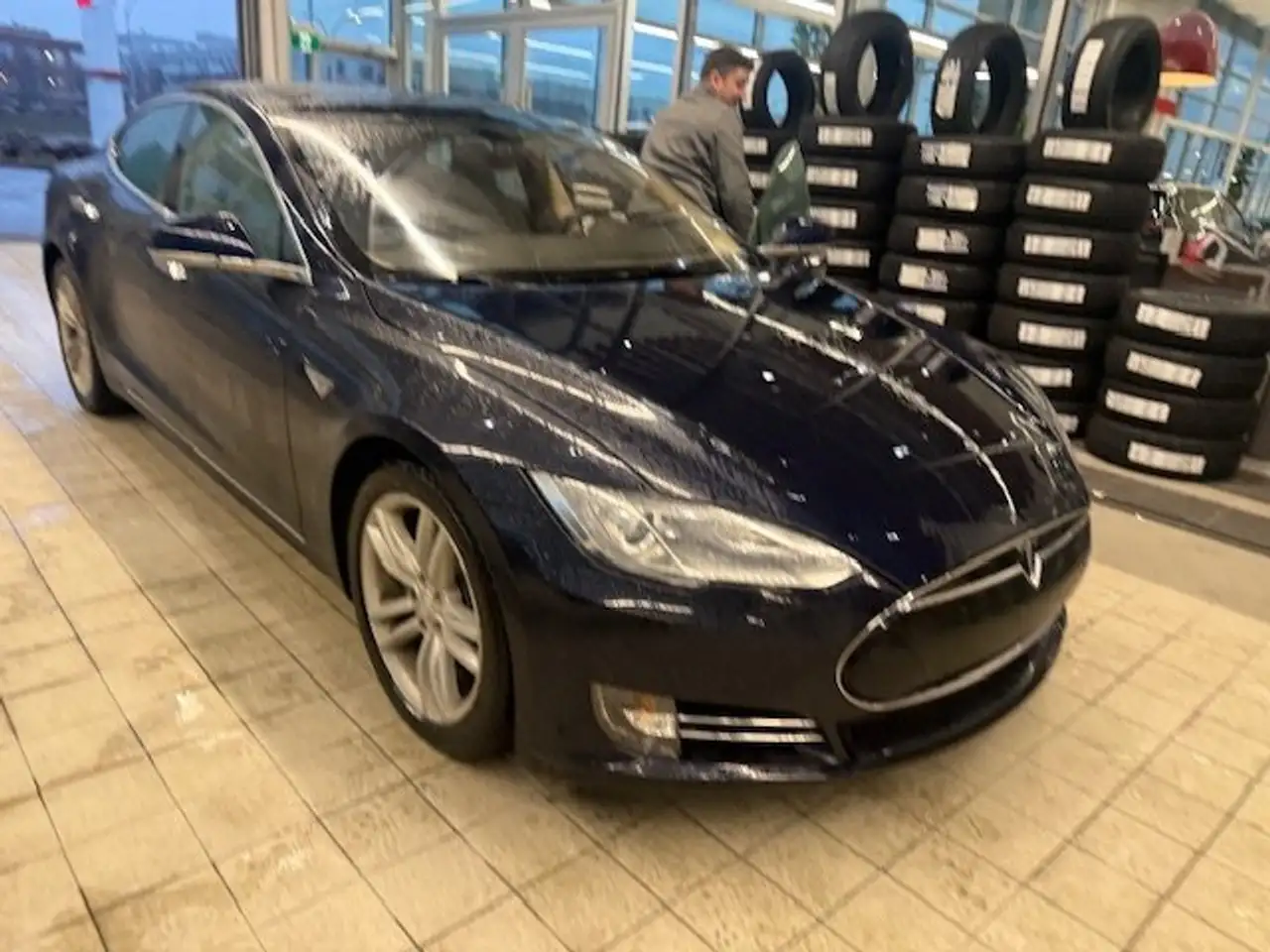 2014 Tesla Model S