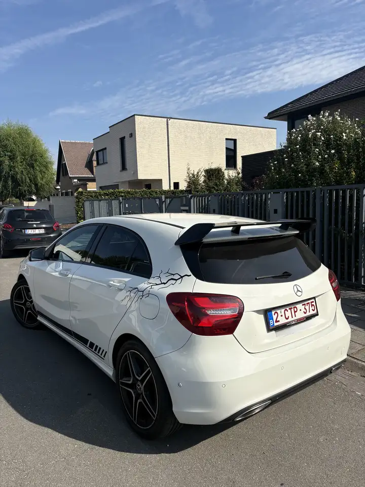 Mercedes-Benz A 180