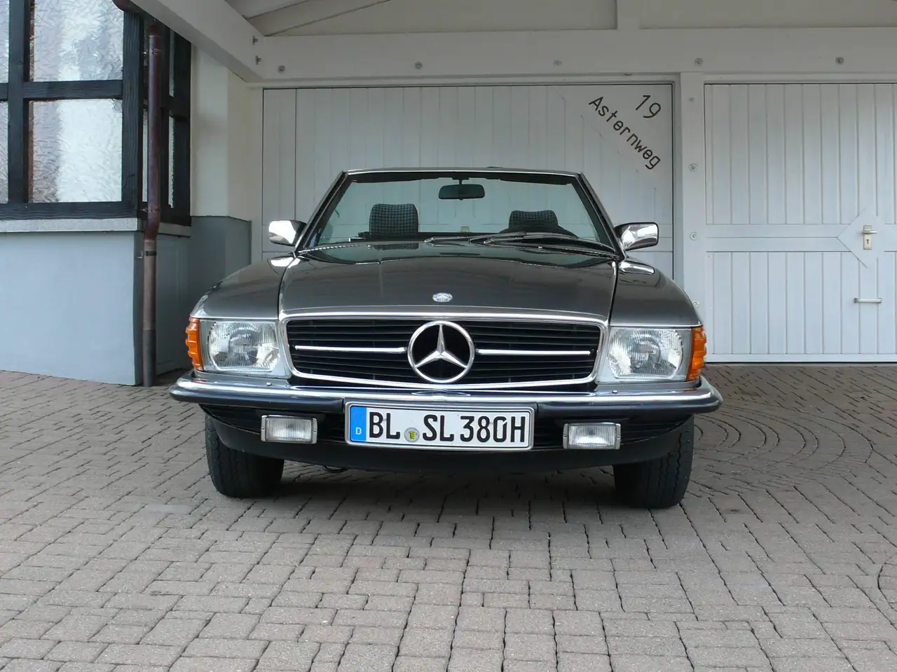 Mercedes-Benz SL 380 Cabrio, foto 2