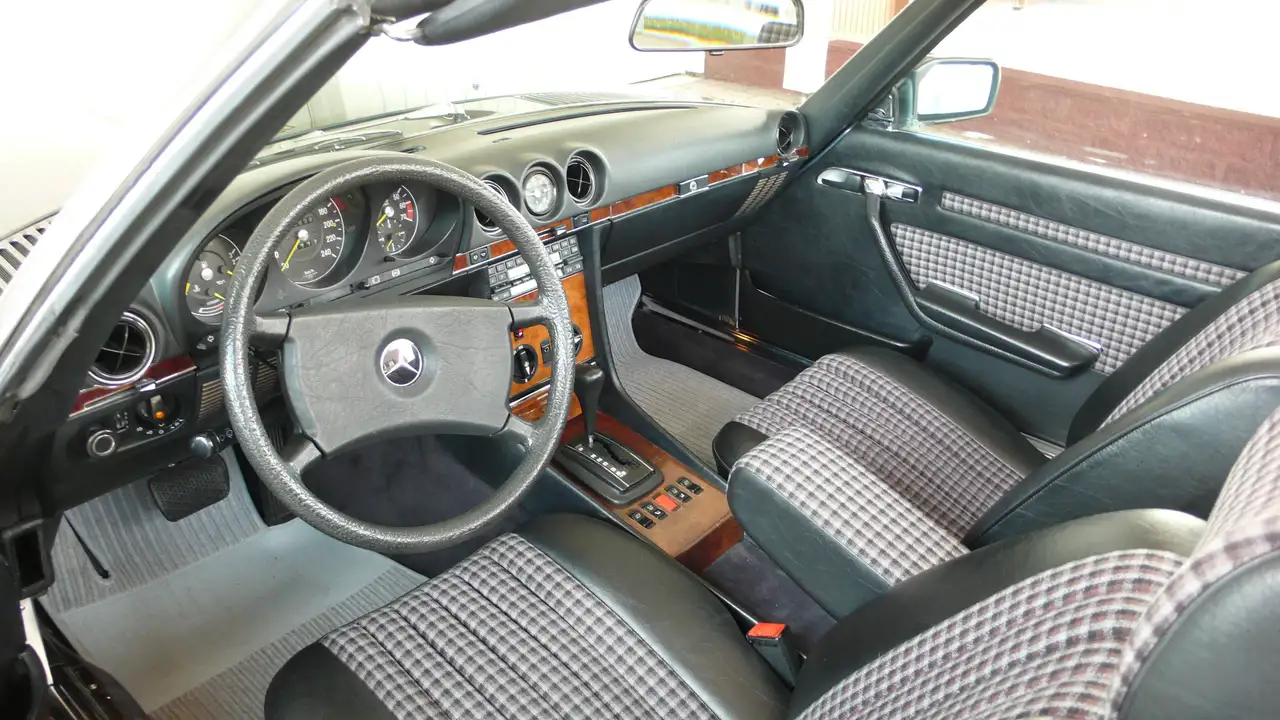 Mercedes-Benz SL 380 Cabrio, foto 6
