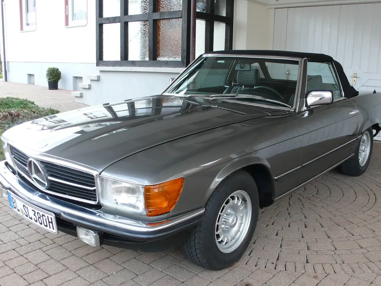 Mercedes-Benz SL 380 Cabrio, foto 12