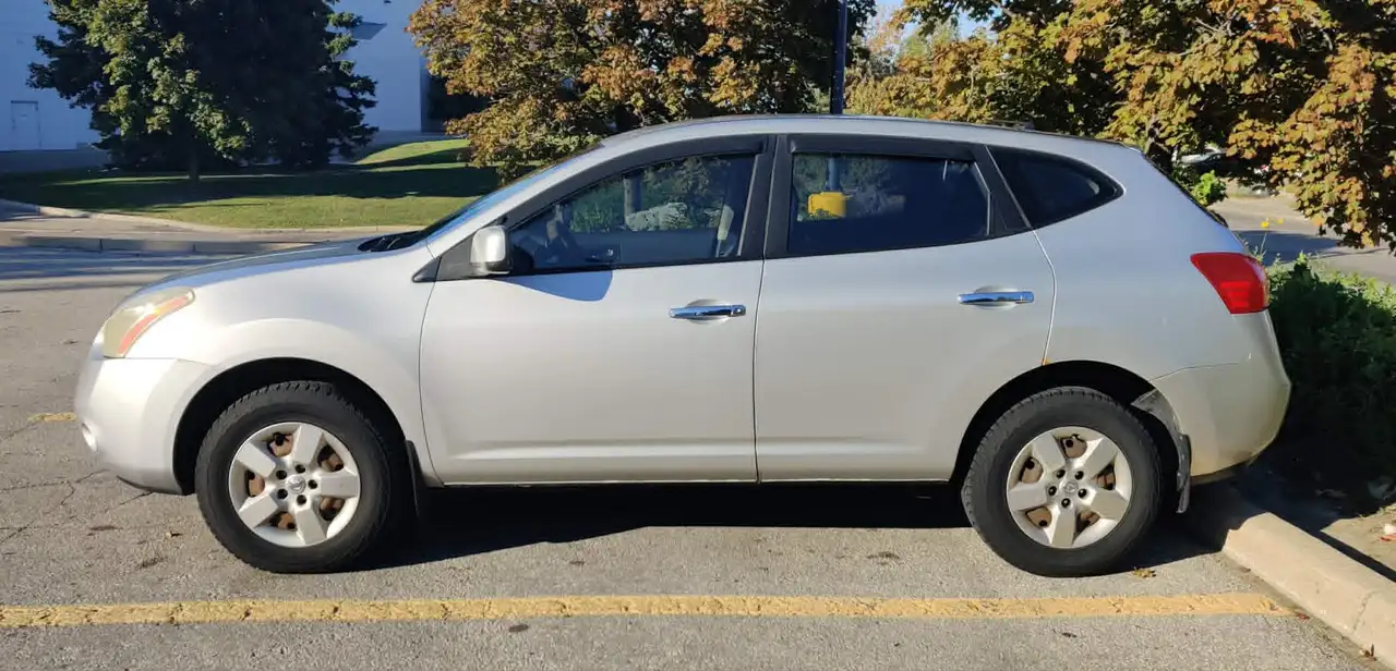 Nissan Rogue снимка Nissan Rogue