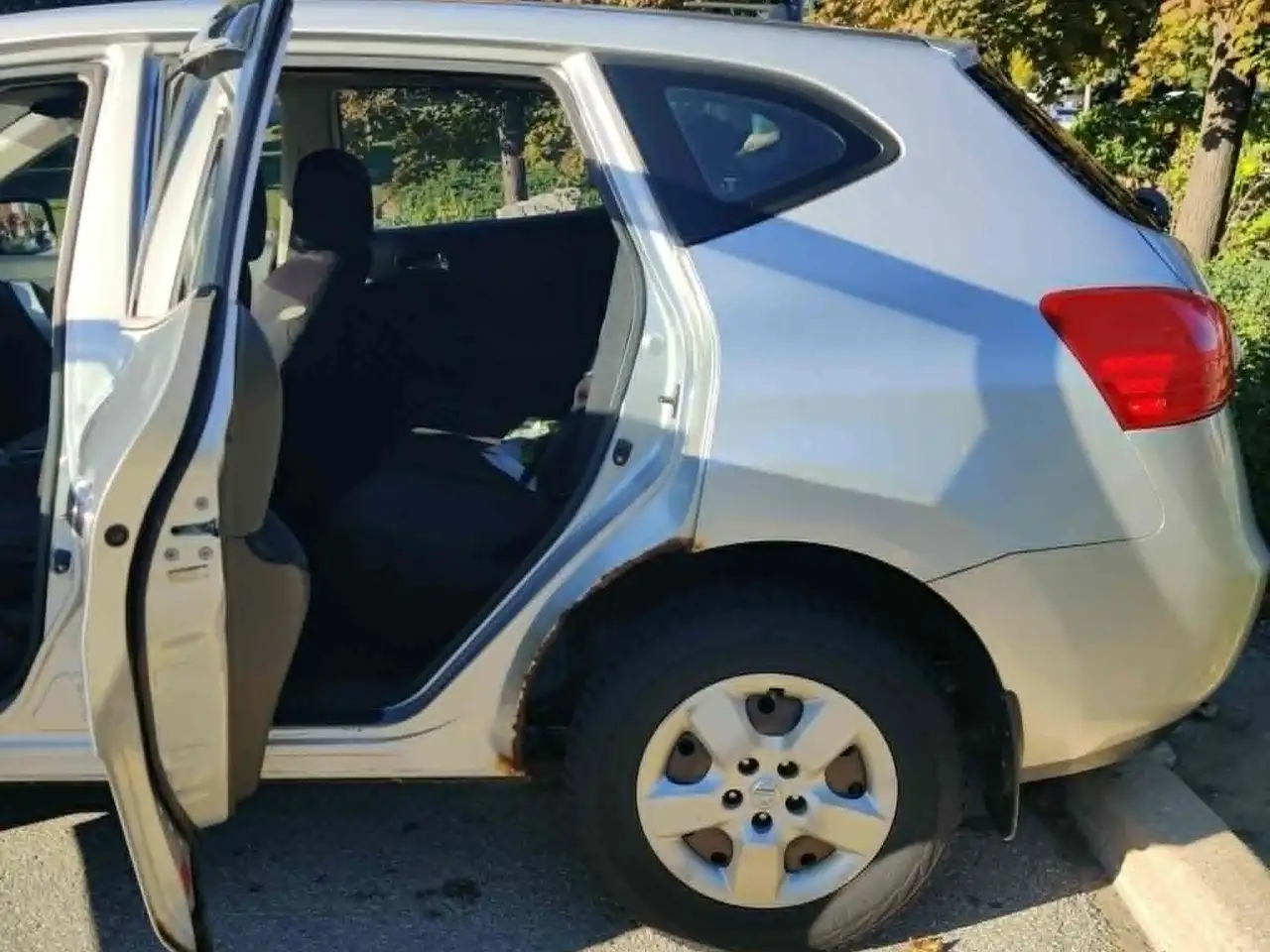 Nissan Rogue снимка Nissan Rogue