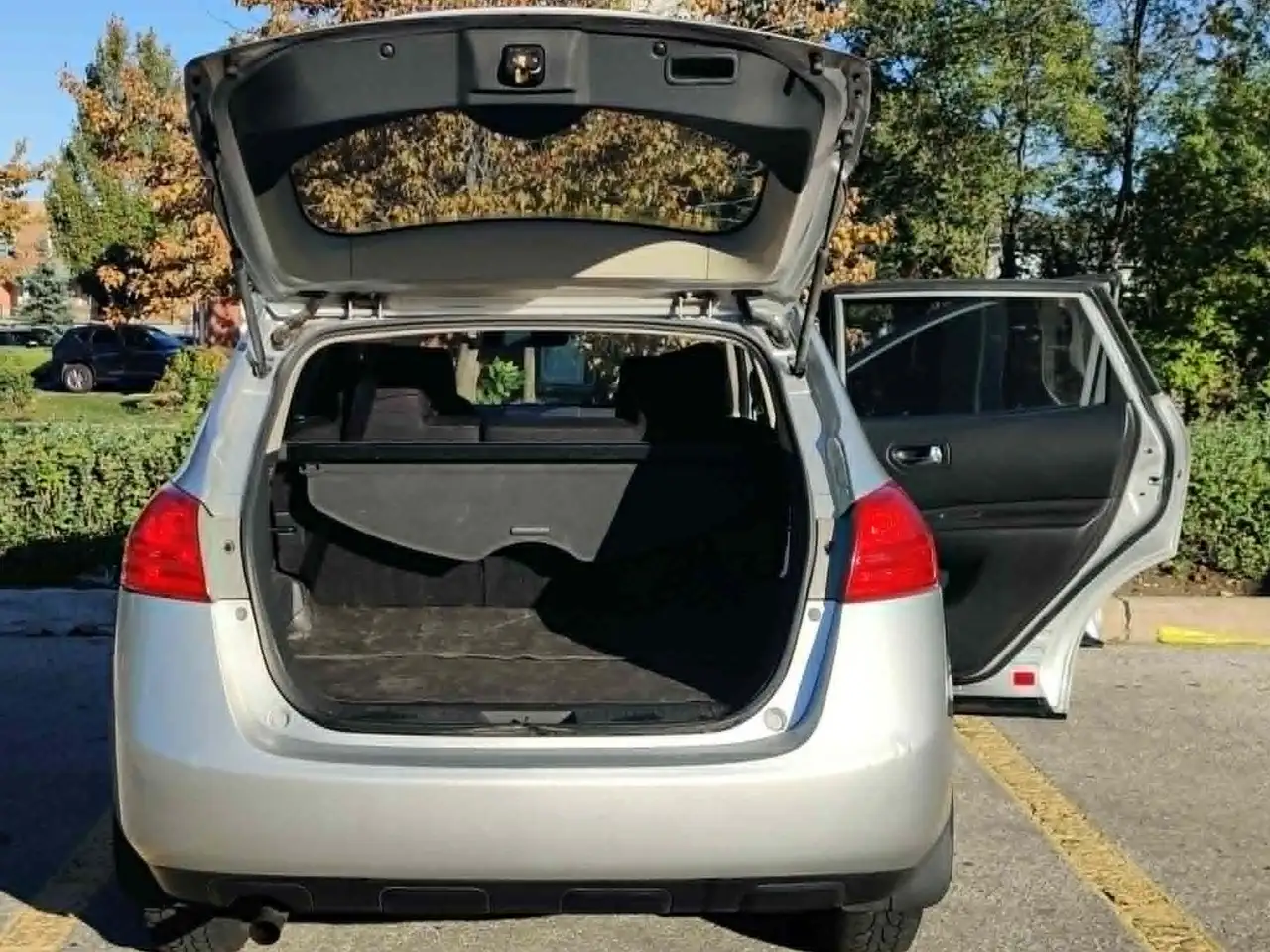 Nissan Rogue снимка Nissan Rogue